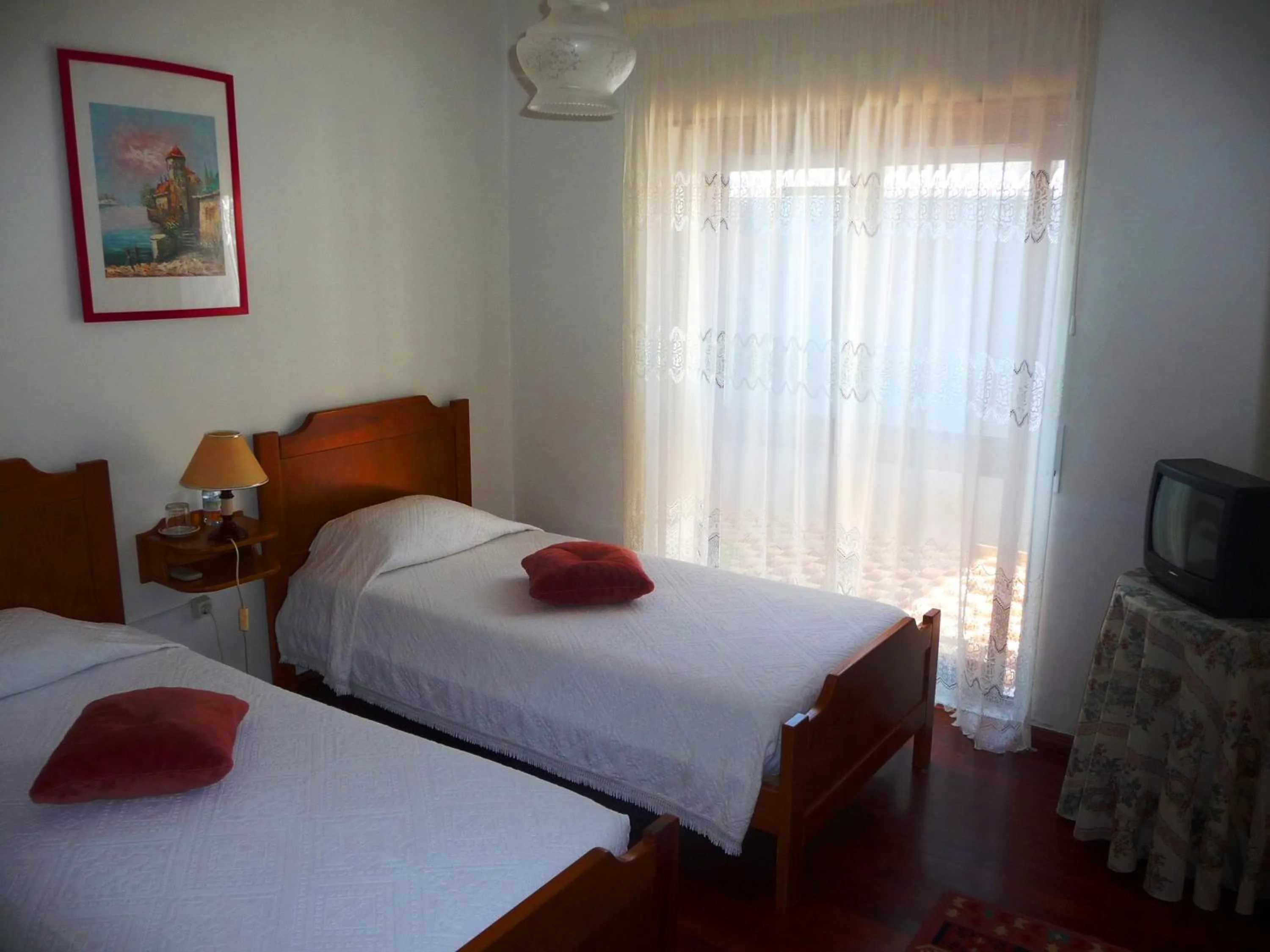 Bedroom, Bed in Marazul