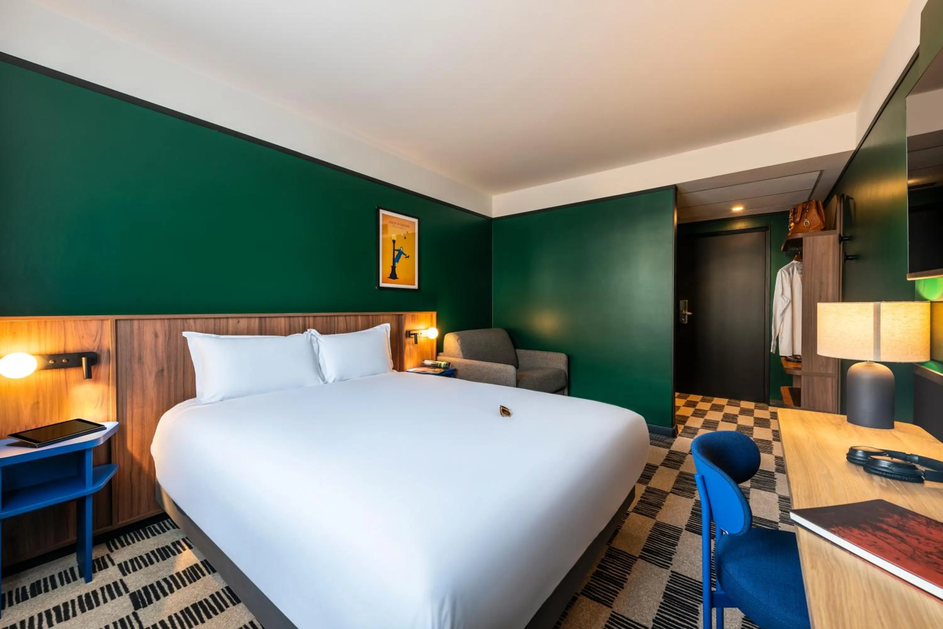 Bedroom, Bed in Hotel Le Lumière