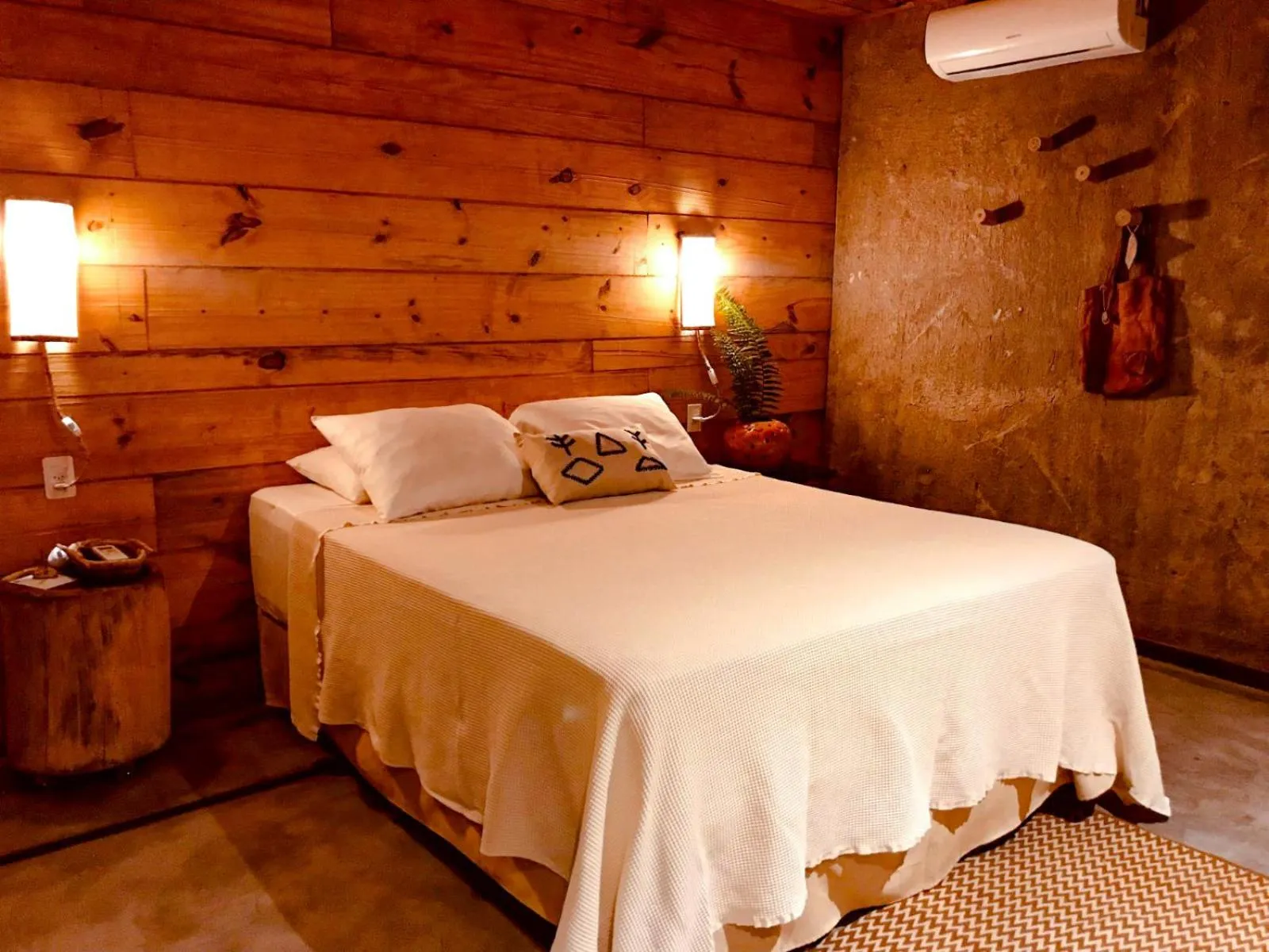 Bedroom in Aloha Village Bangalôs