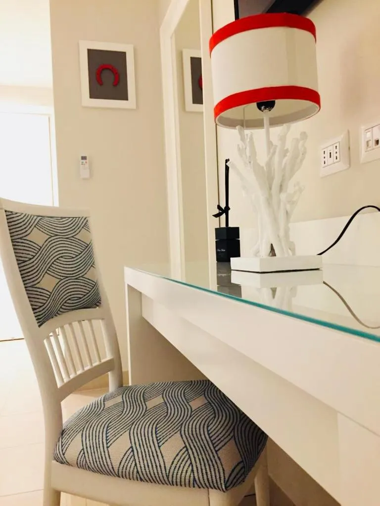 Decorative detail in Sorrento ResArt Suite