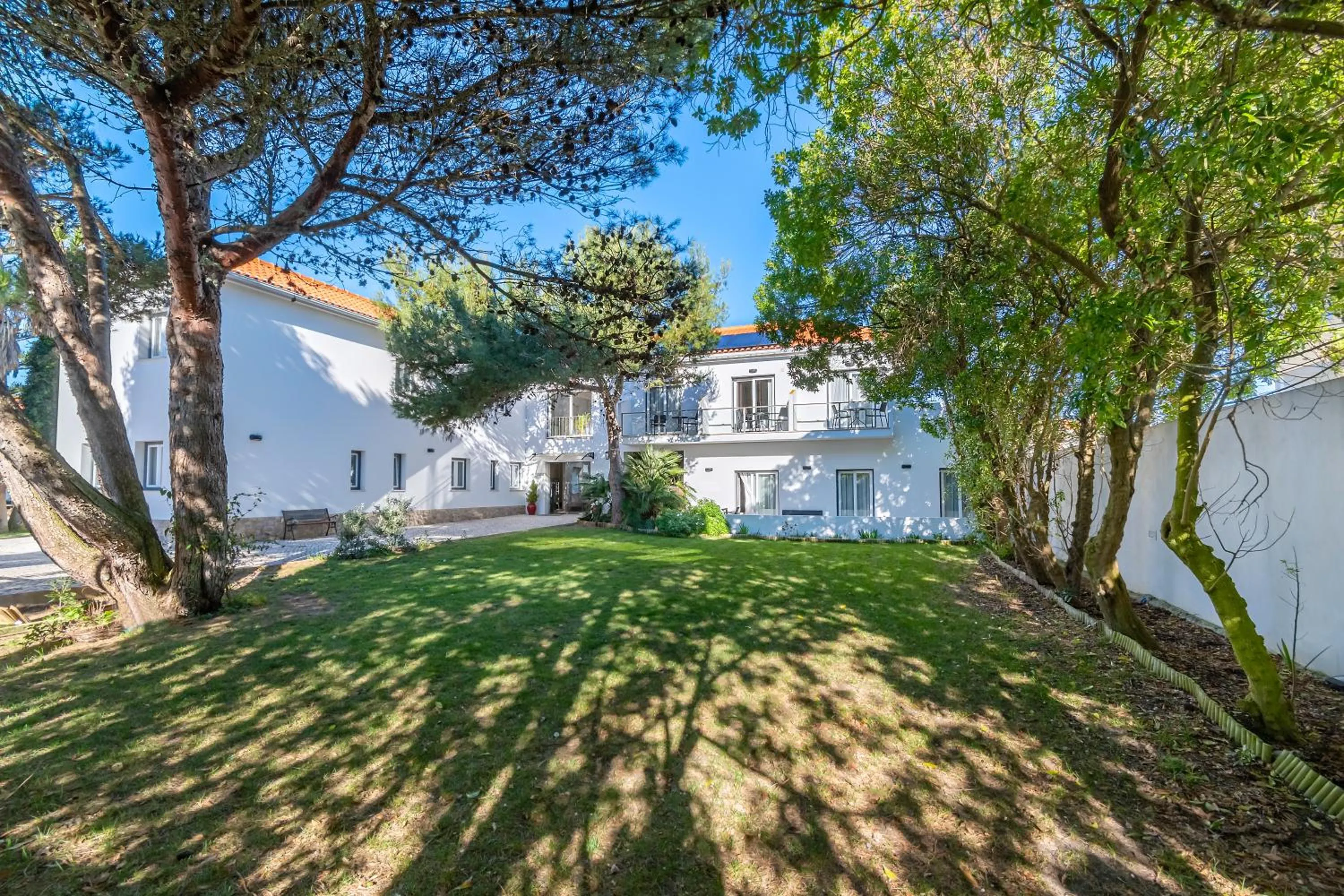 Property building in Silver Seahorse Garden Retreat