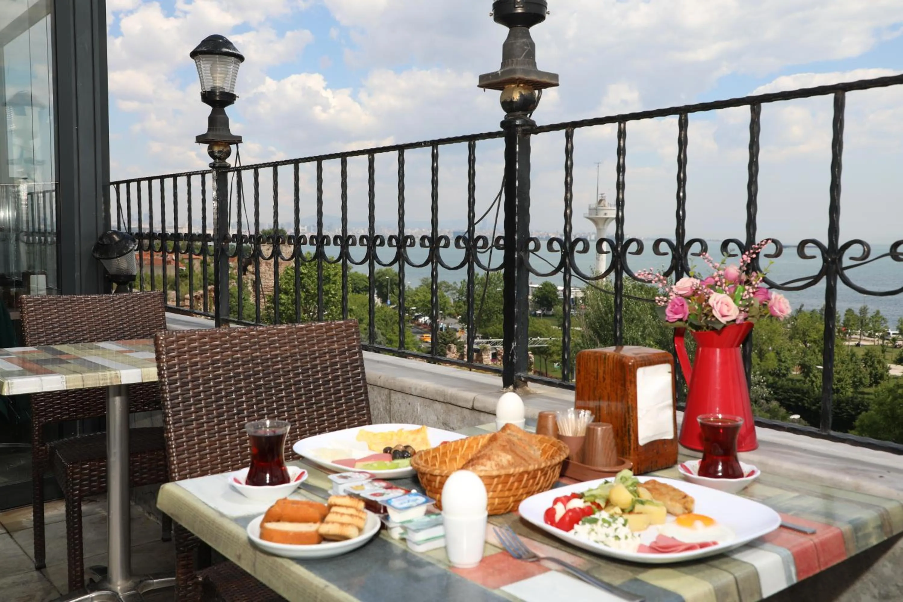 Balcony/Terrace in Seahouse Suites