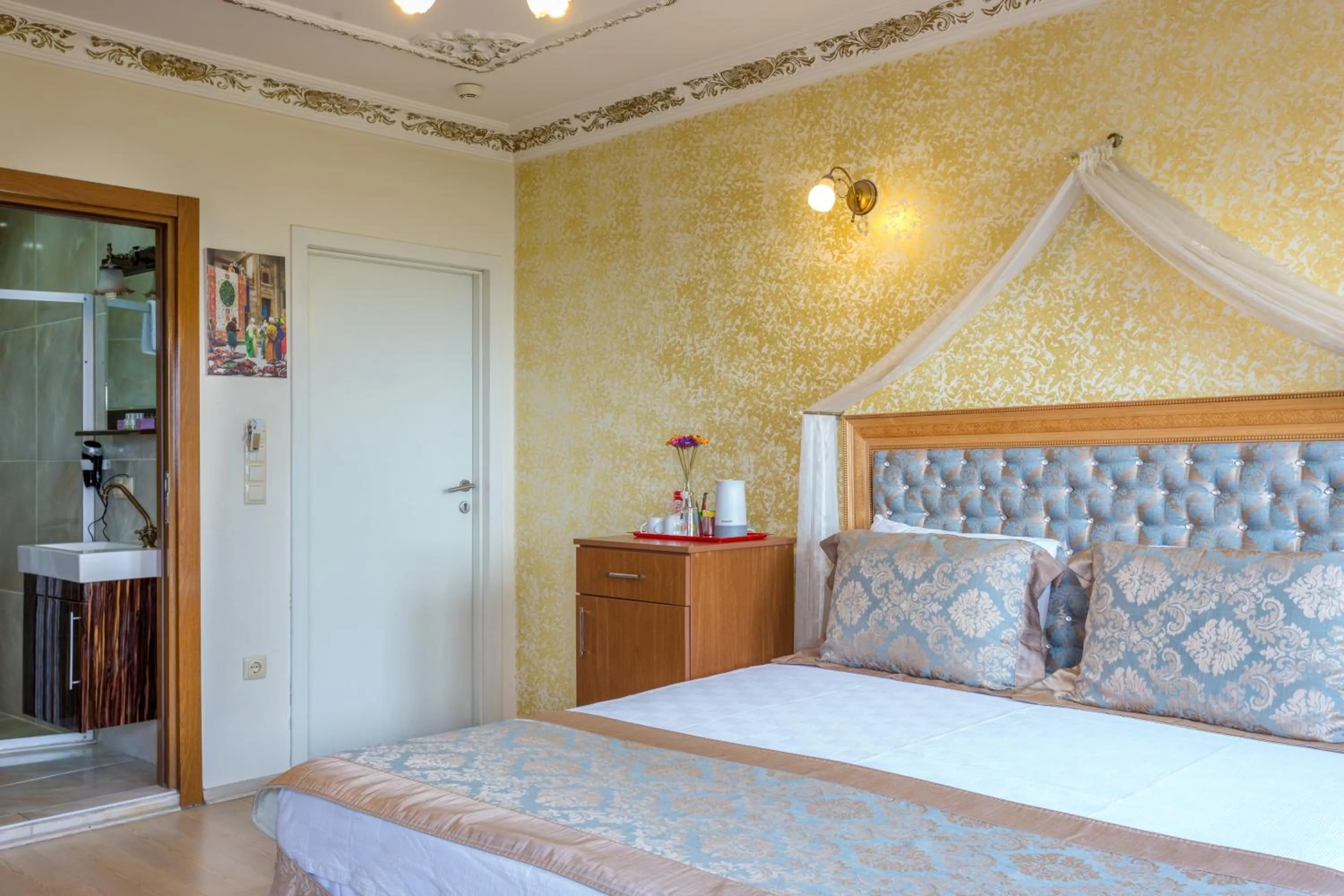 Bed in Seahouse Suites