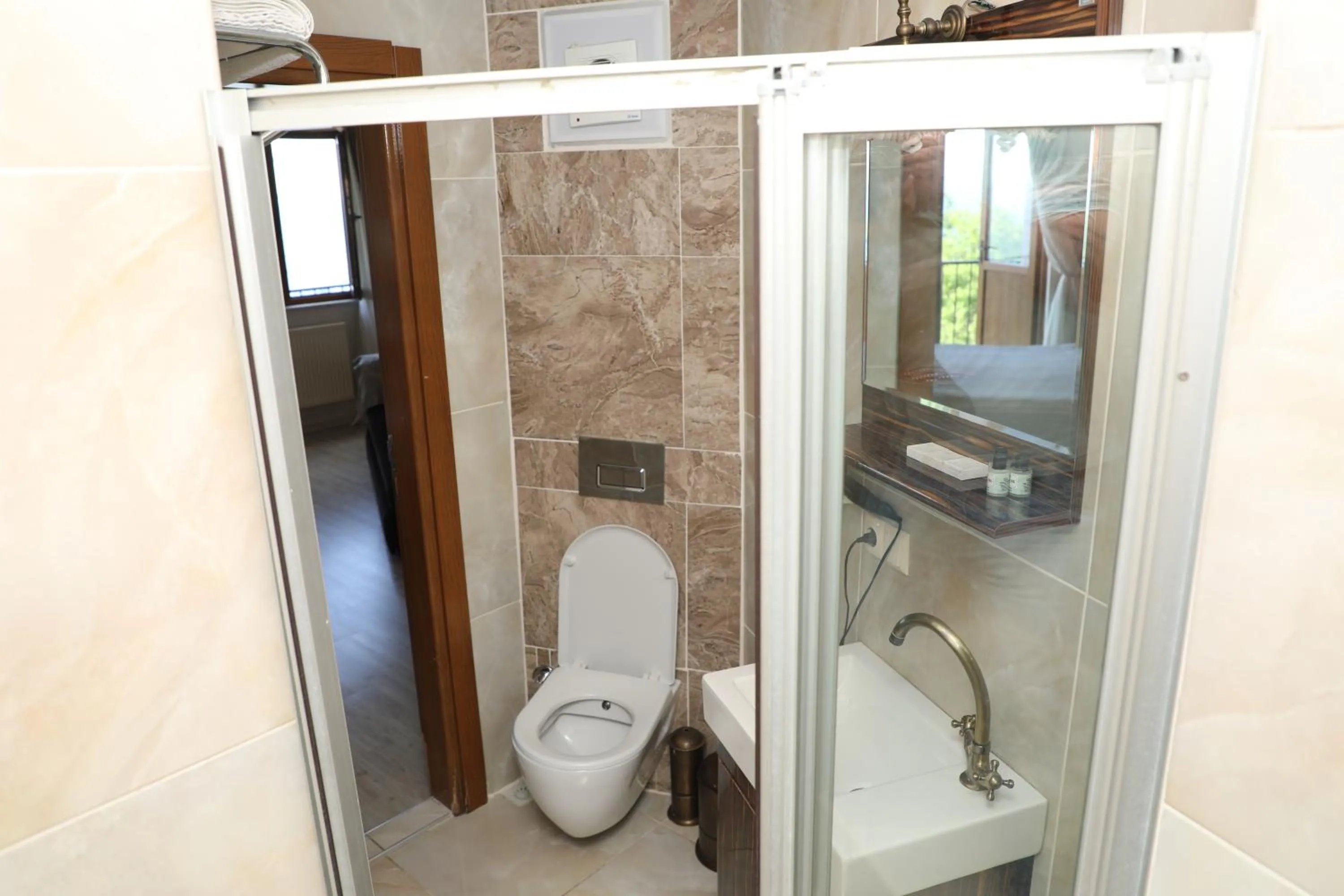 Bathroom in Seahouse Suites