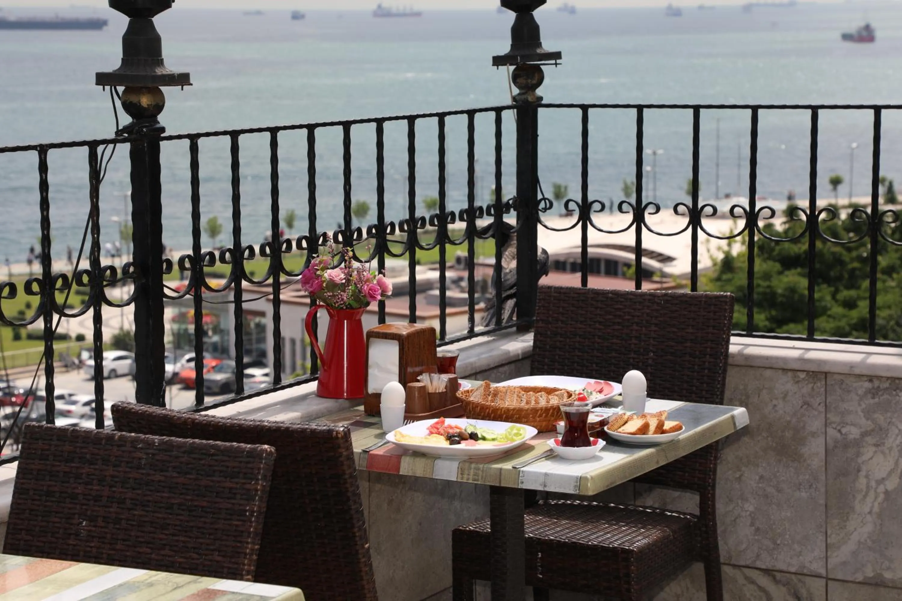 Balcony/Terrace in Seahouse Suites