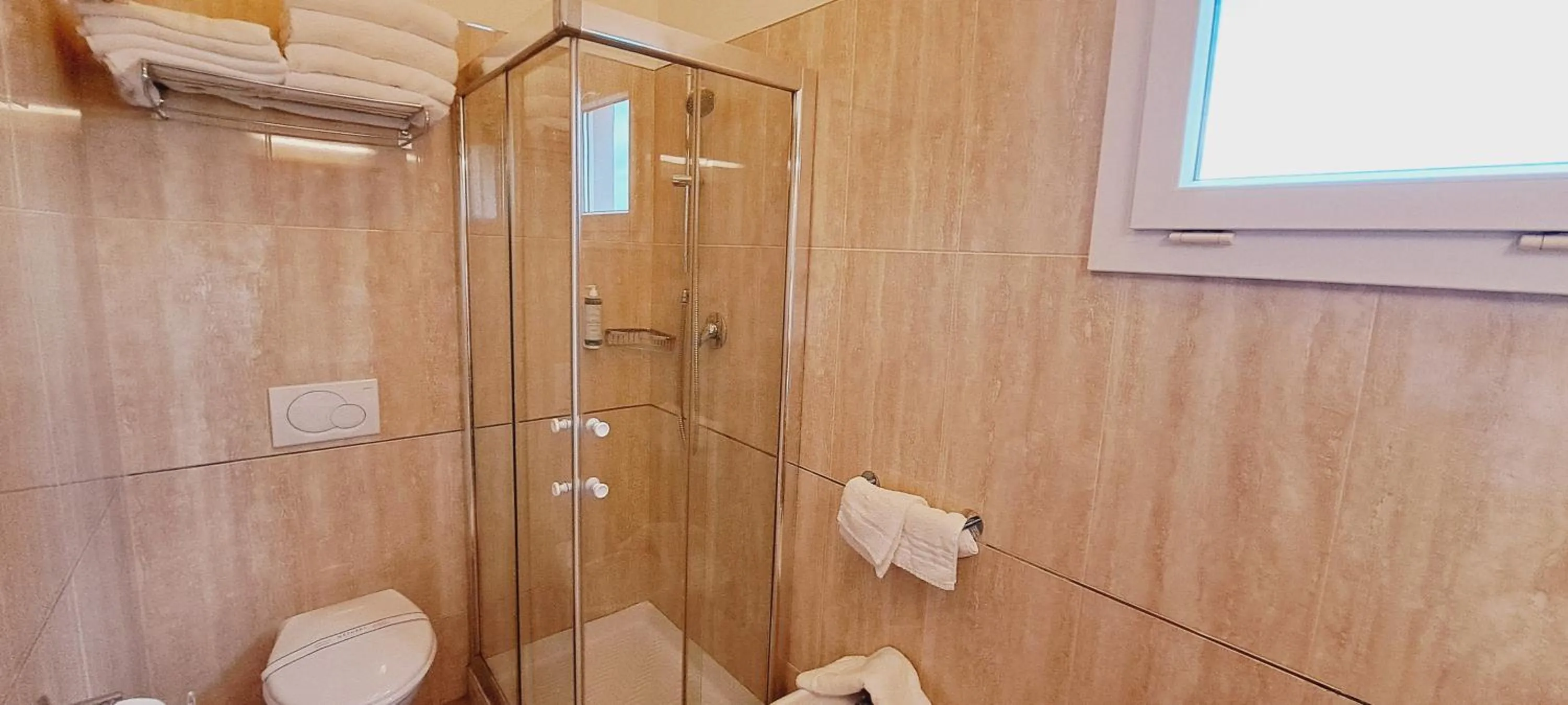 Bathroom in Hotel Butterfly Wellness & Spa