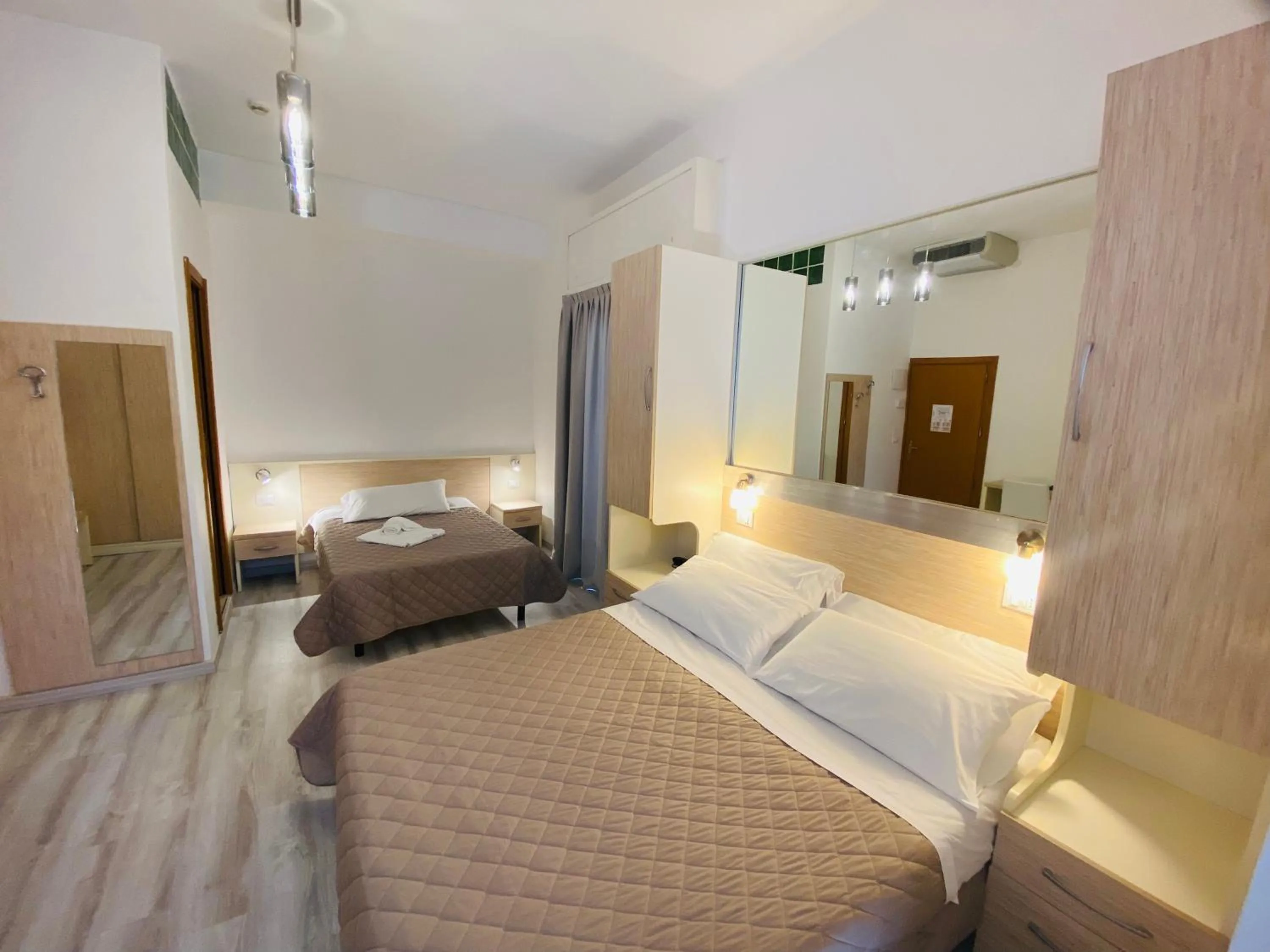 Bedroom, Bed in Hotel Butterfly Wellness & Spa