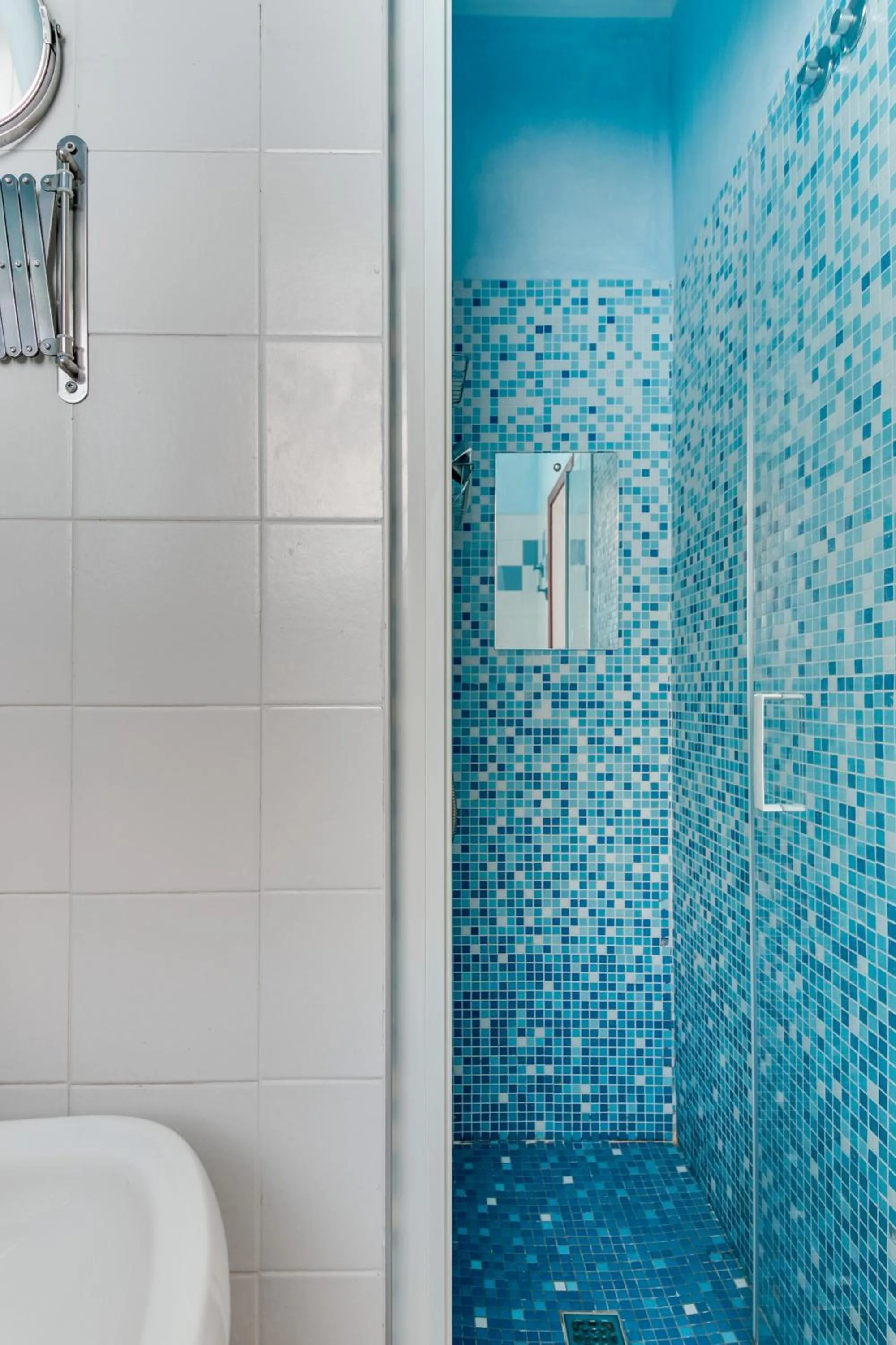 Shower in B&B Villa Madana