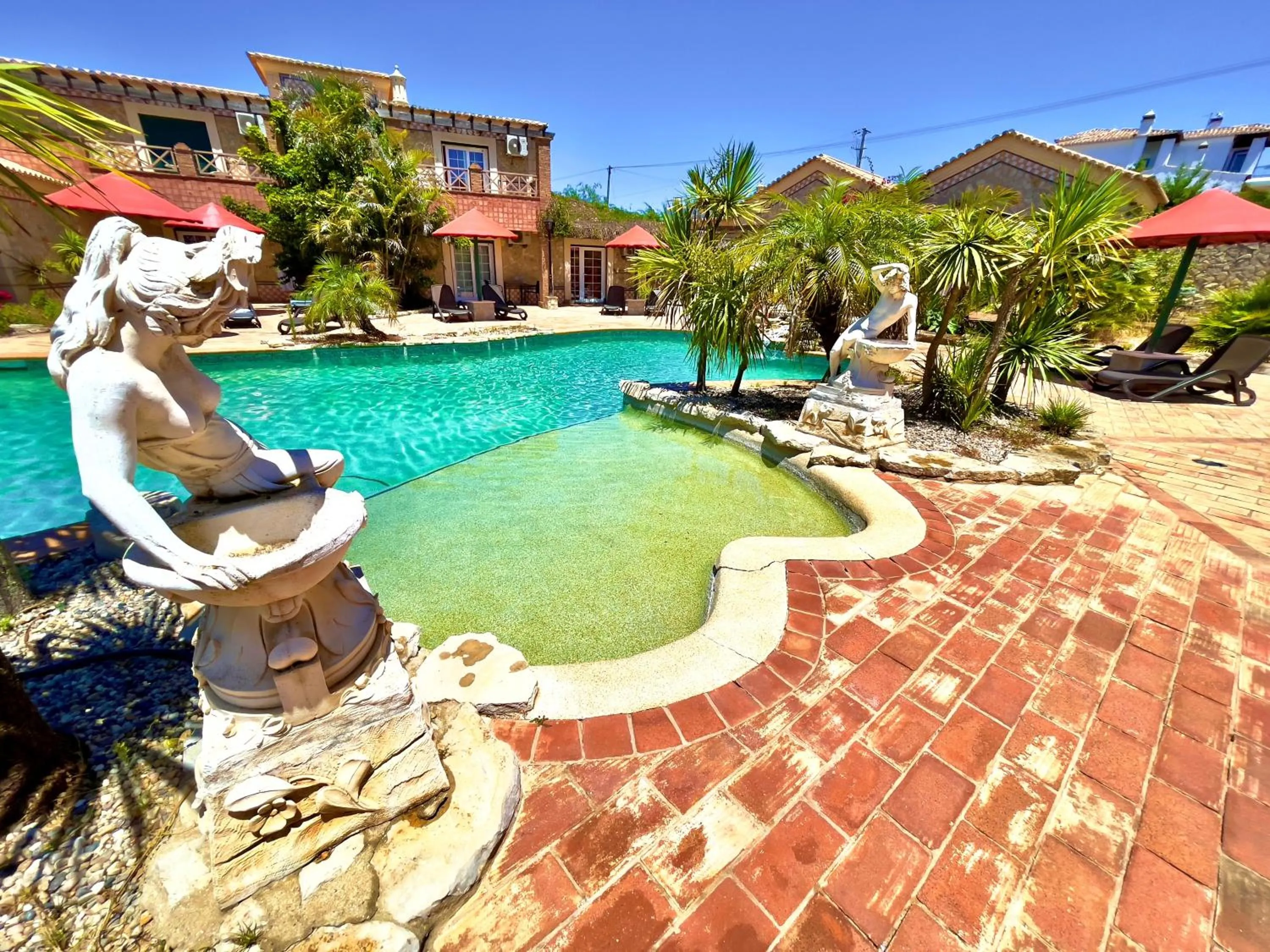 Swimming pool in Quinta do Mar - Country & Sea Village