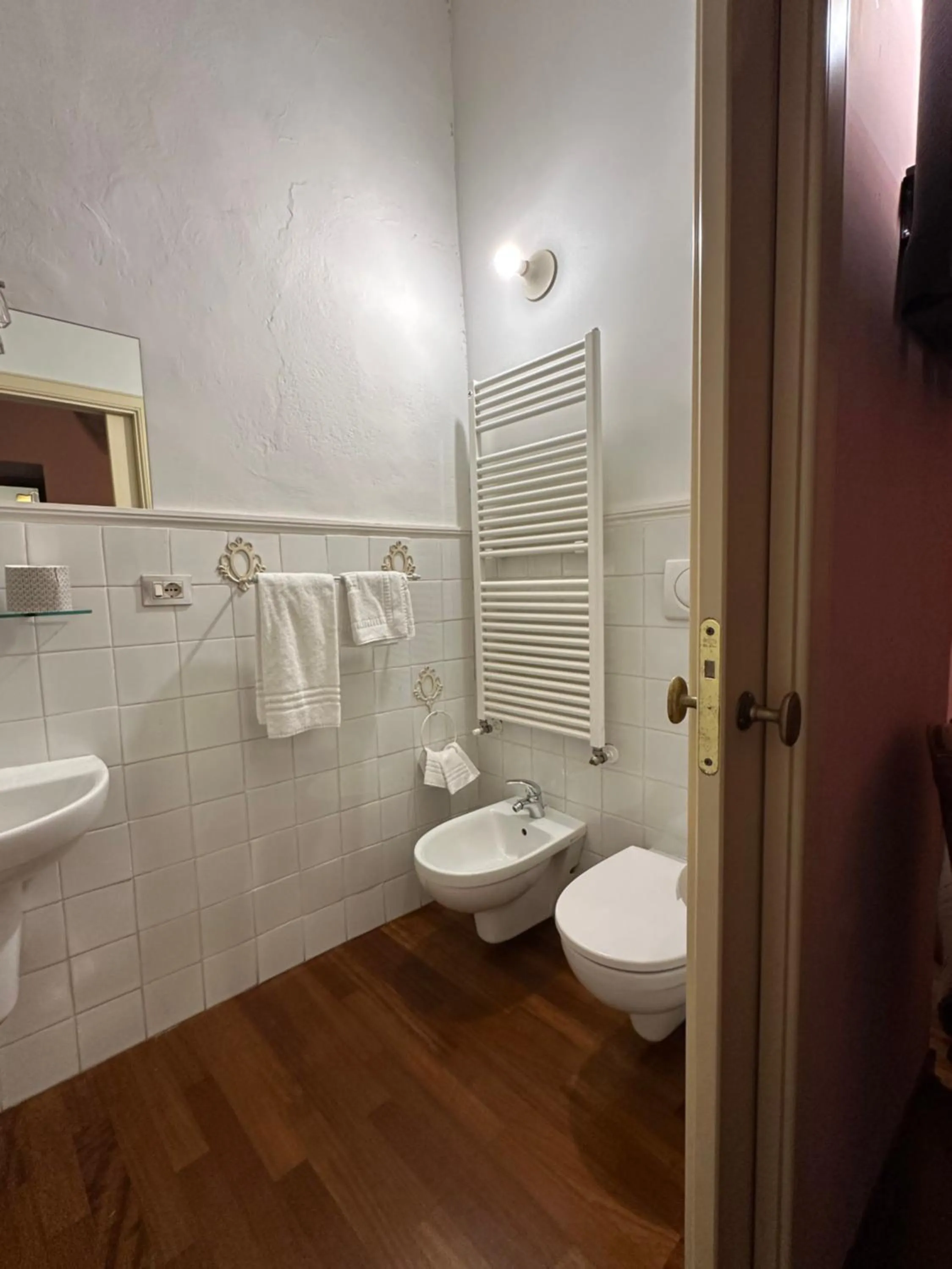 Shower in Locanda Guidi