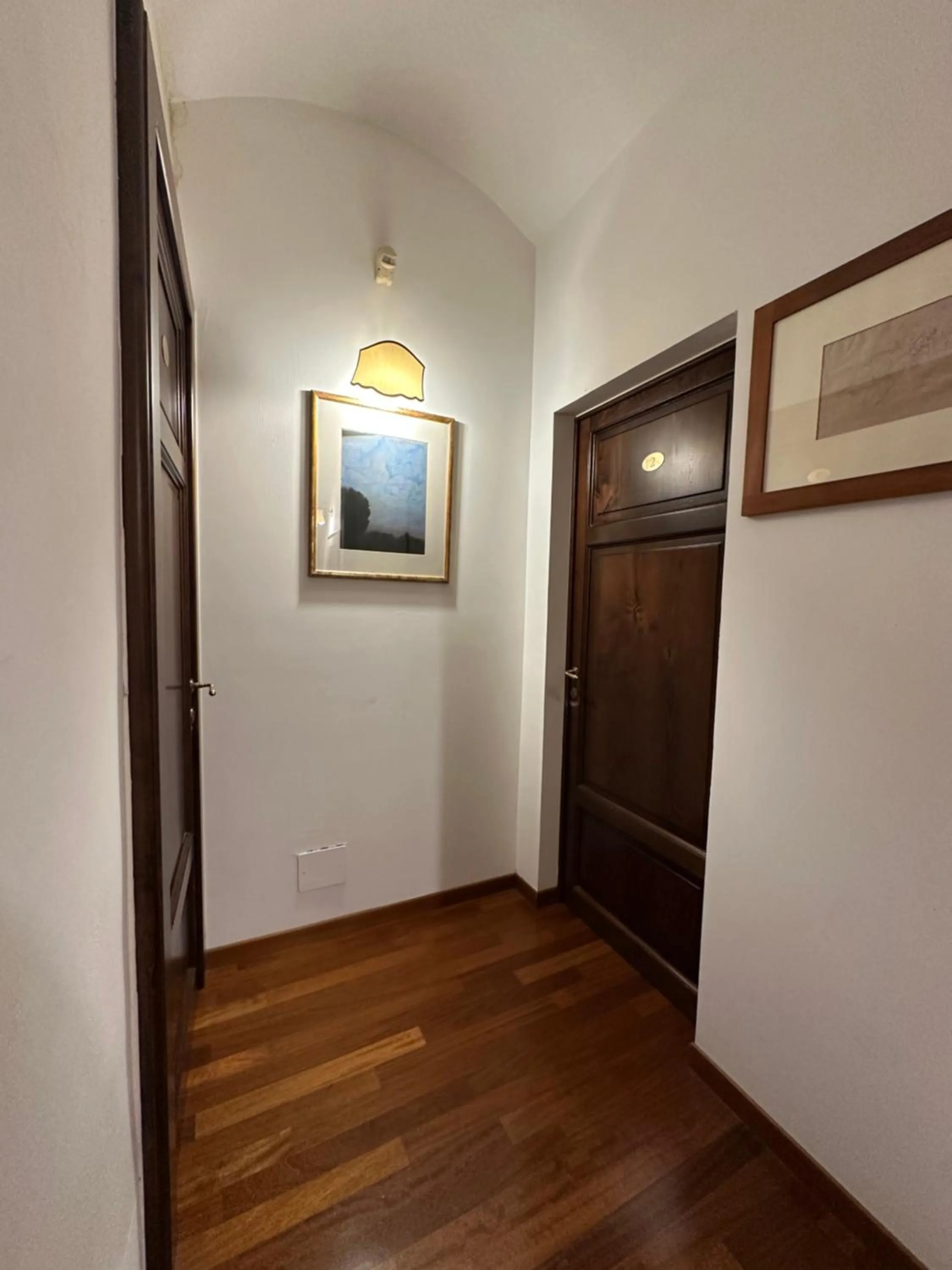 Decorative detail in Locanda Guidi