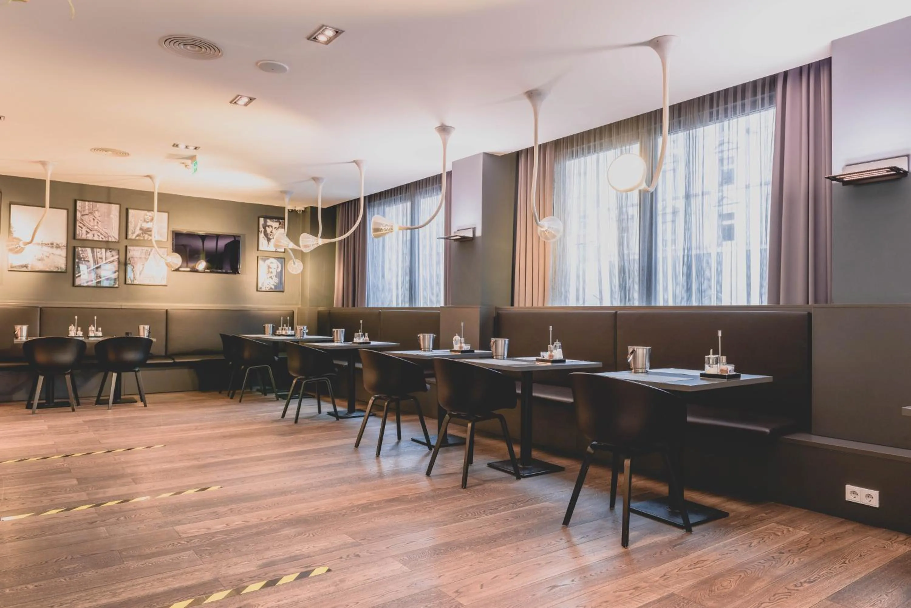 Breakfast in Hotel Bliss