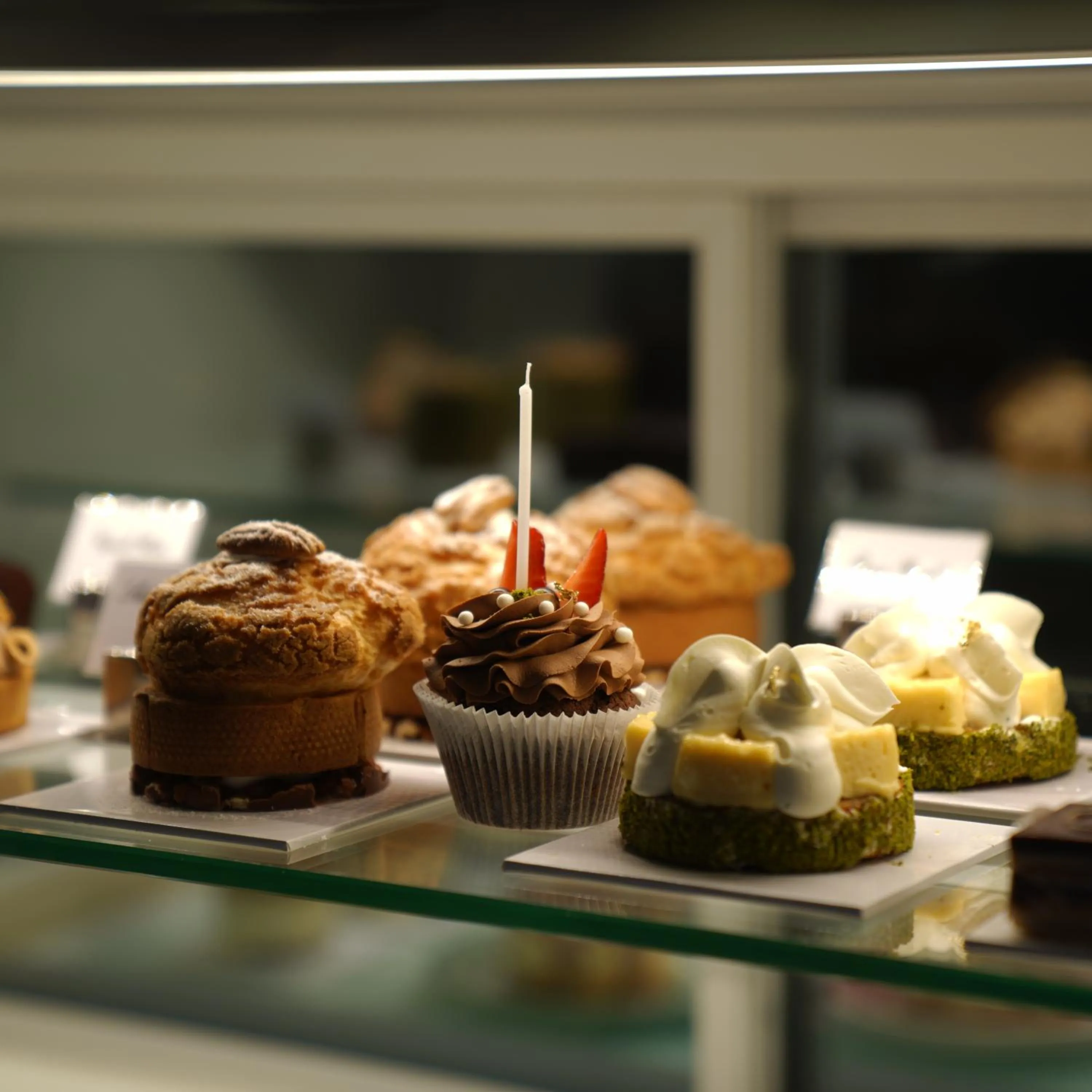 Restaurant/places to eat in Panderma Port Hotel