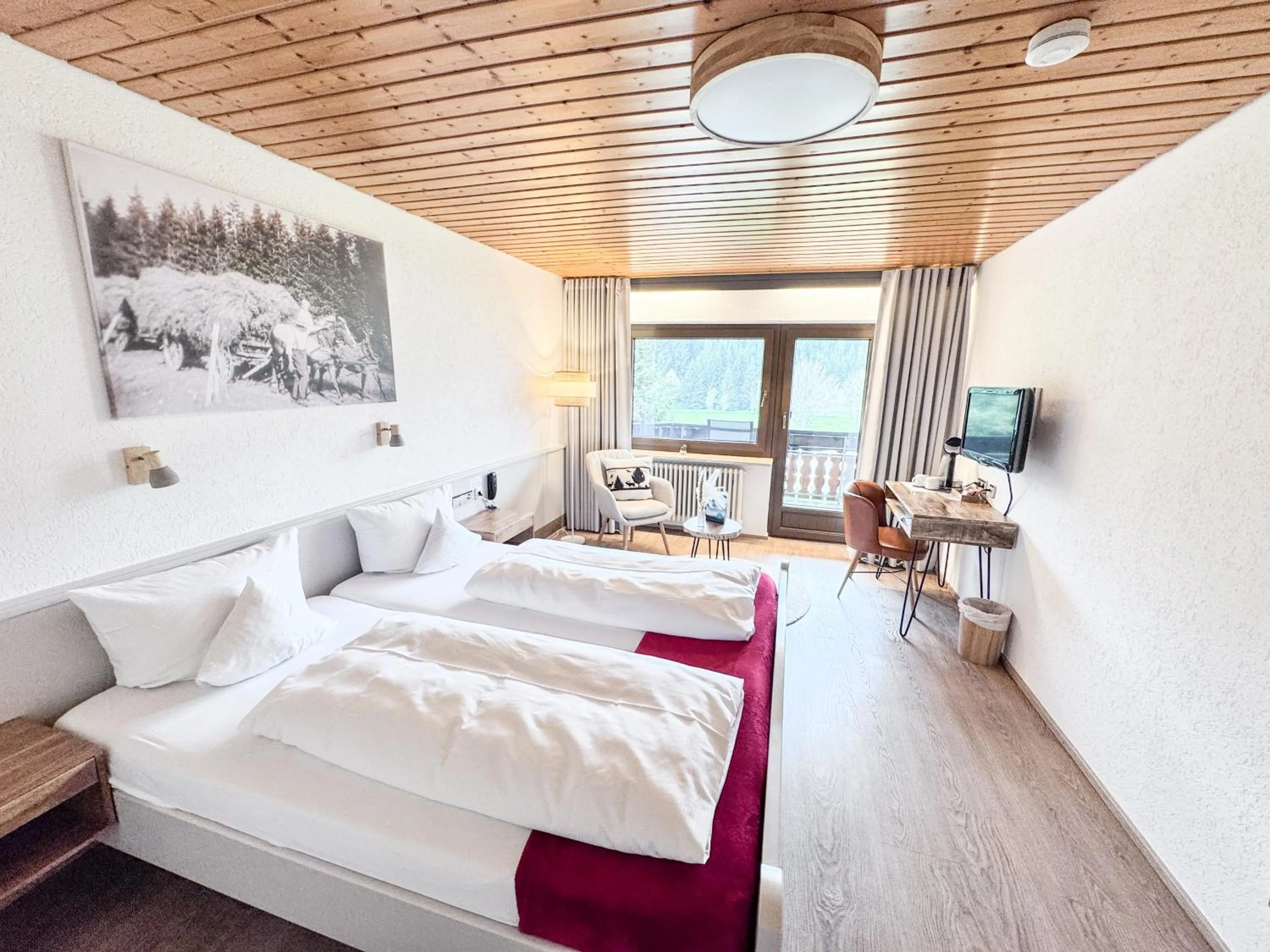 Photo of the whole room, Bed in Landgasthof Jostalstüble