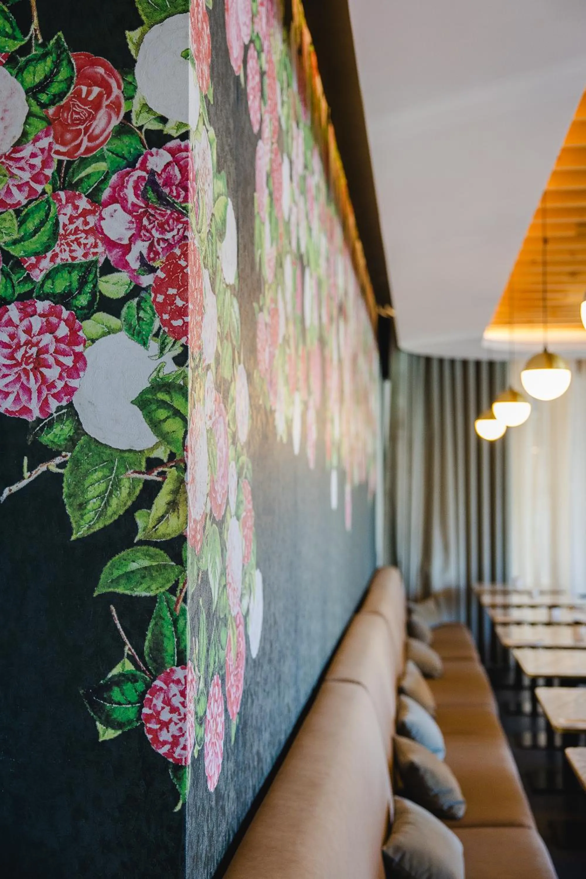 Restaurant/places to eat in Canadiano Urban Nature Hotel