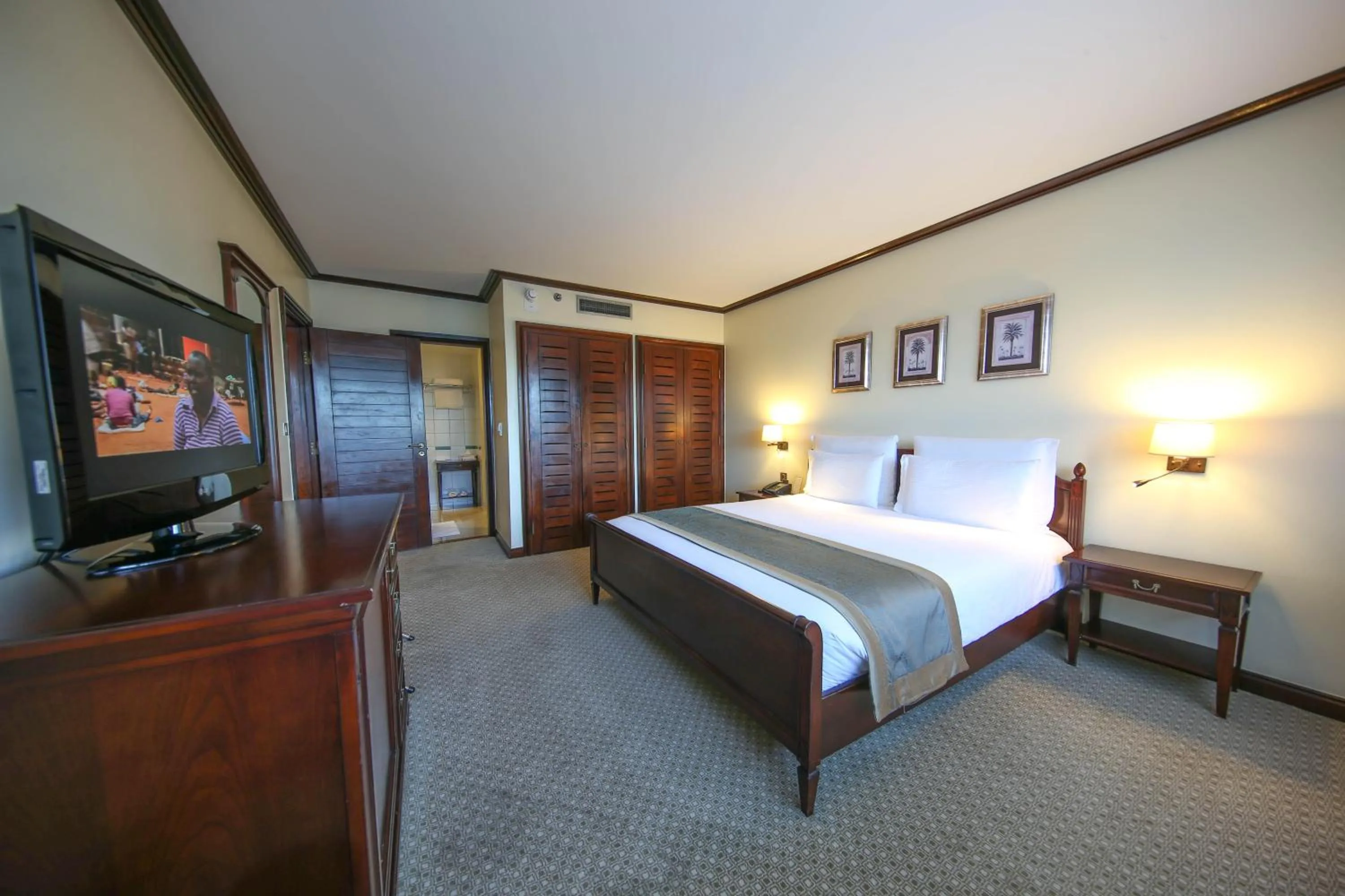 TV and multimedia in Dar es Salaam Serena Hotel