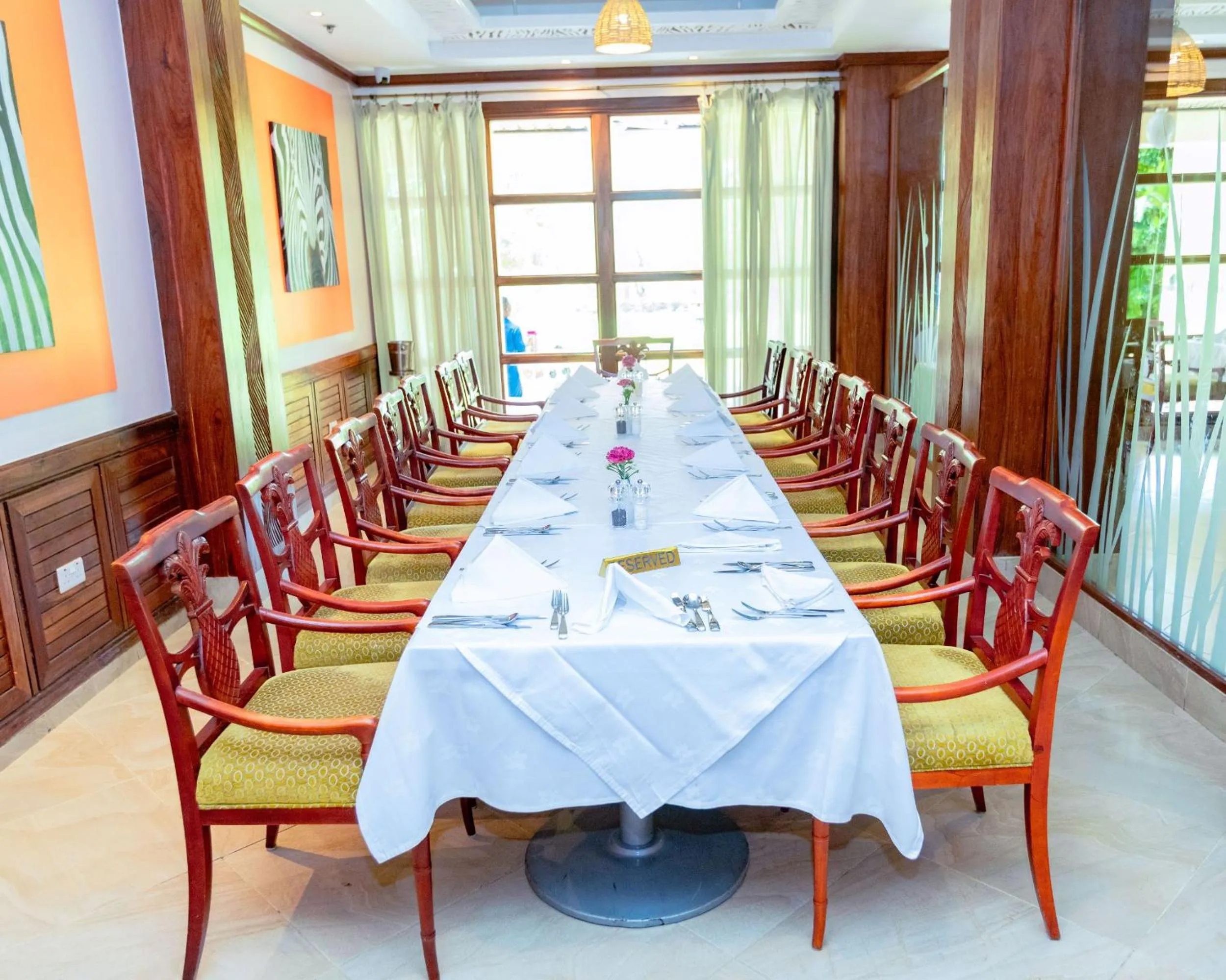 Restaurant/places to eat in Dar es Salaam Serena Hotel