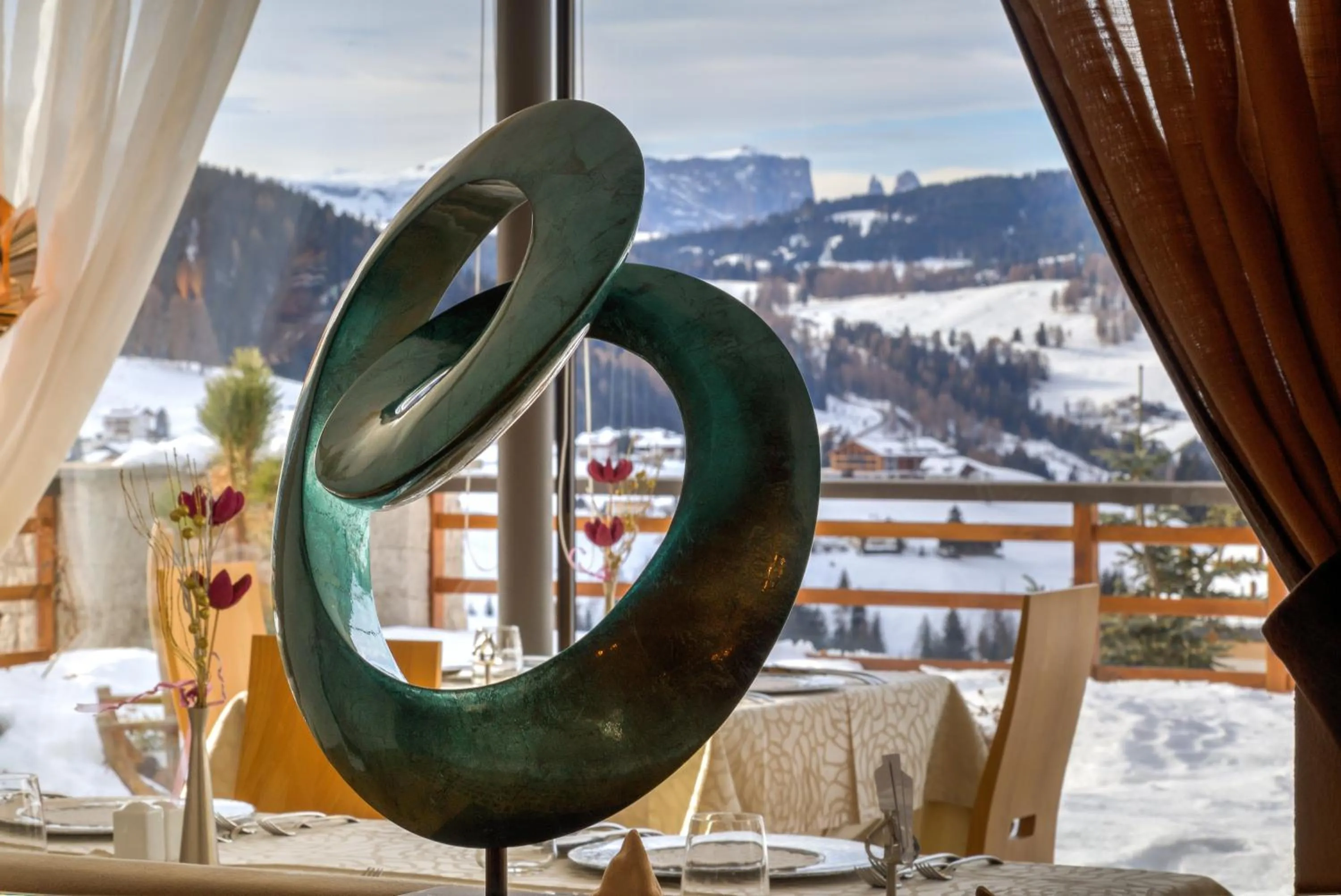 Restaurant/places to eat in Hotel Fanes