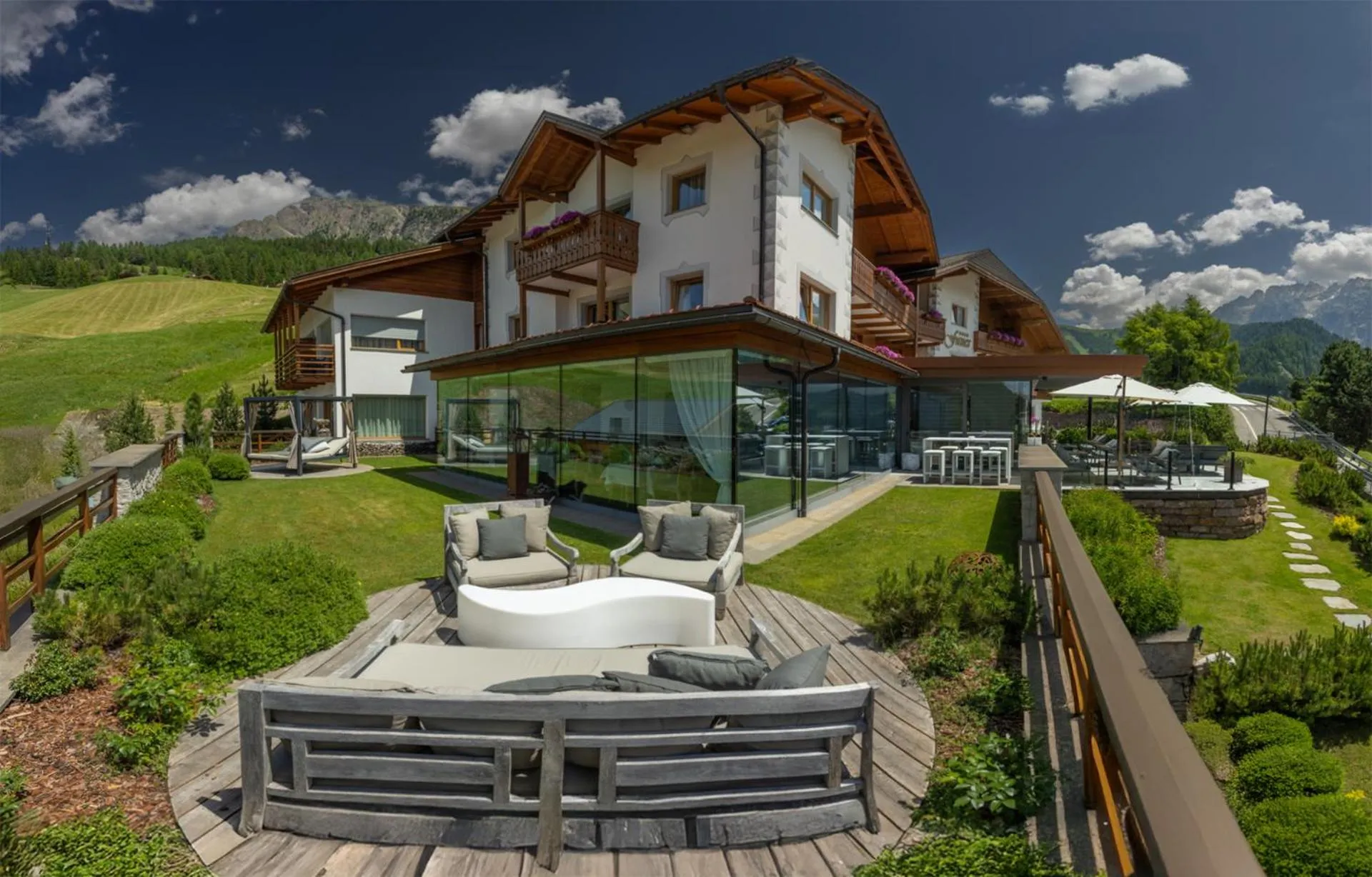 Property building in Hotel Fanes