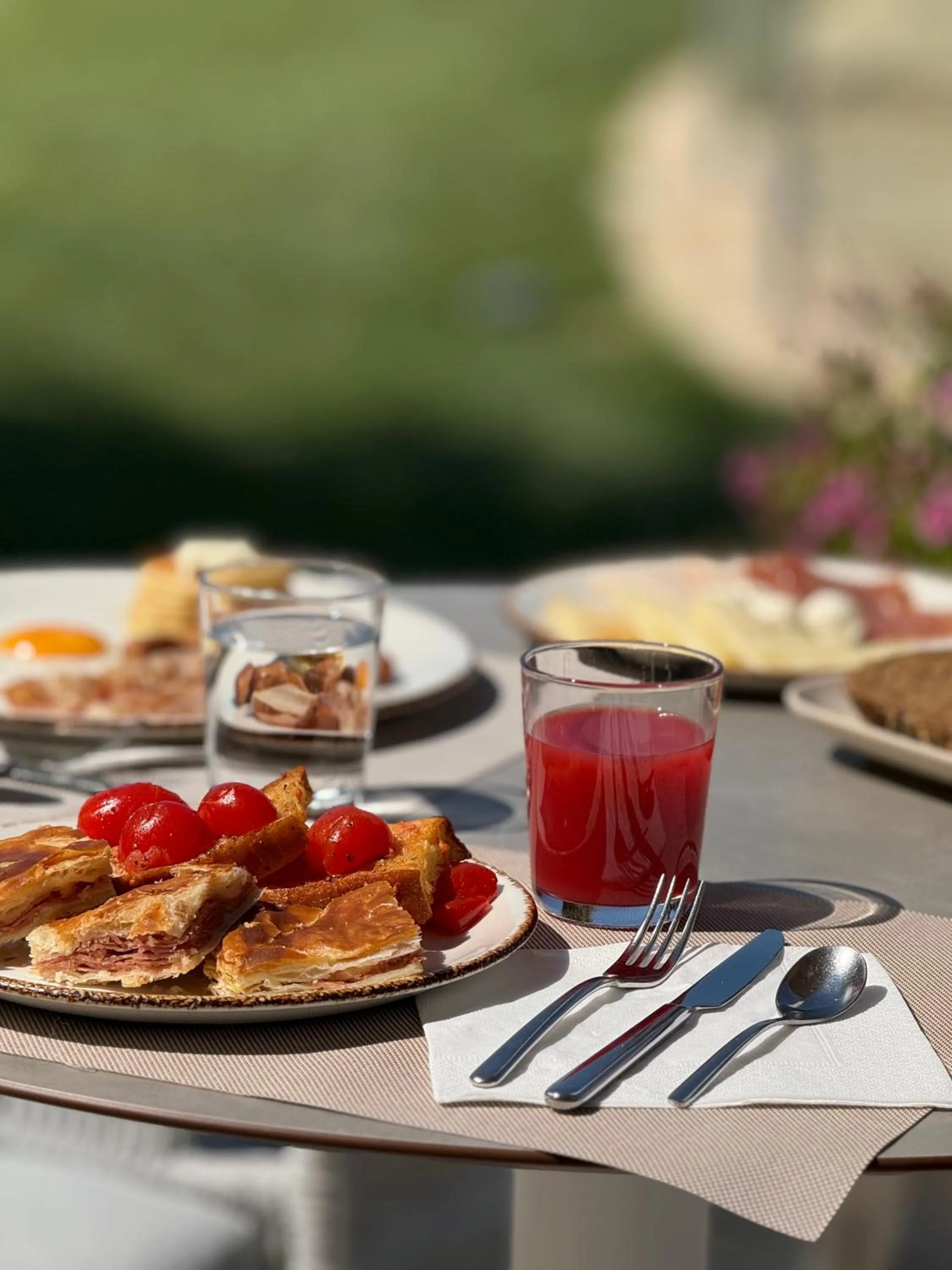 Breakfast in Hotel Residence Il Porto