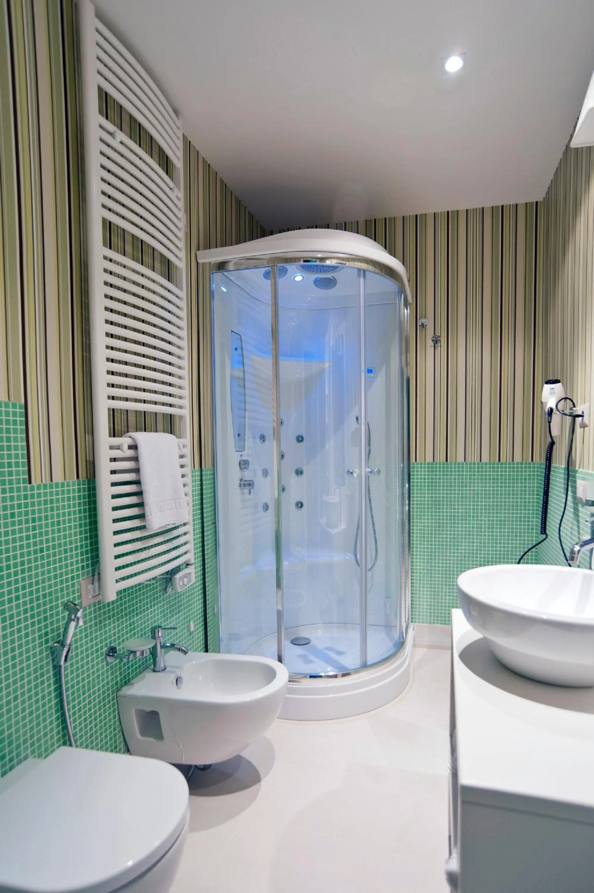 Bathroom in Hotel Residence Il Porto