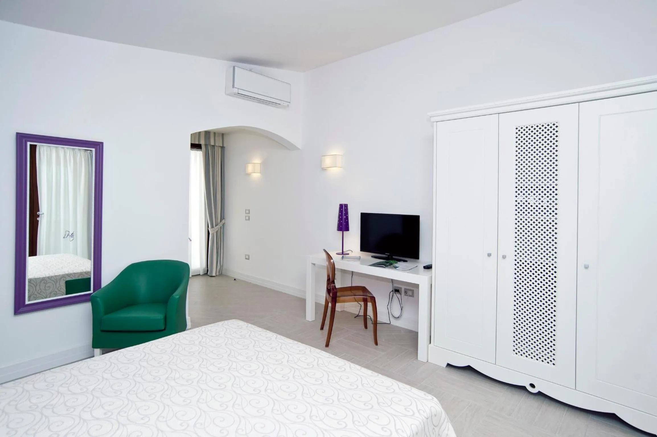 TV and multimedia, Bed in Hotel Residence Il Porto