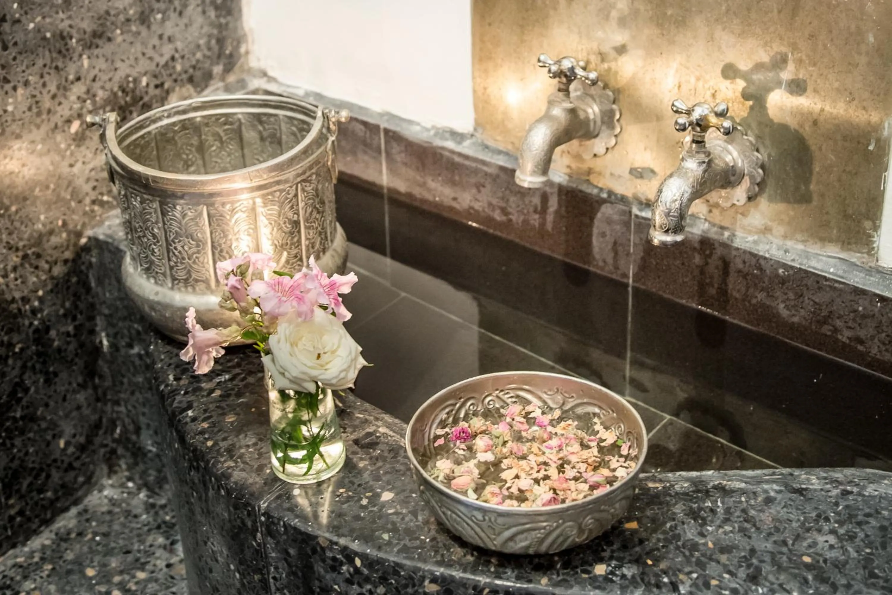 Steam room in Riad Olema et Spa