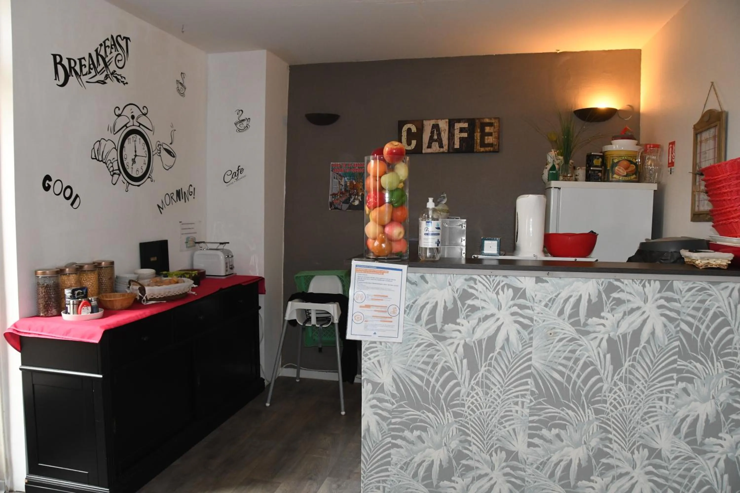 Breakfast in Le Cérétan Hôtel