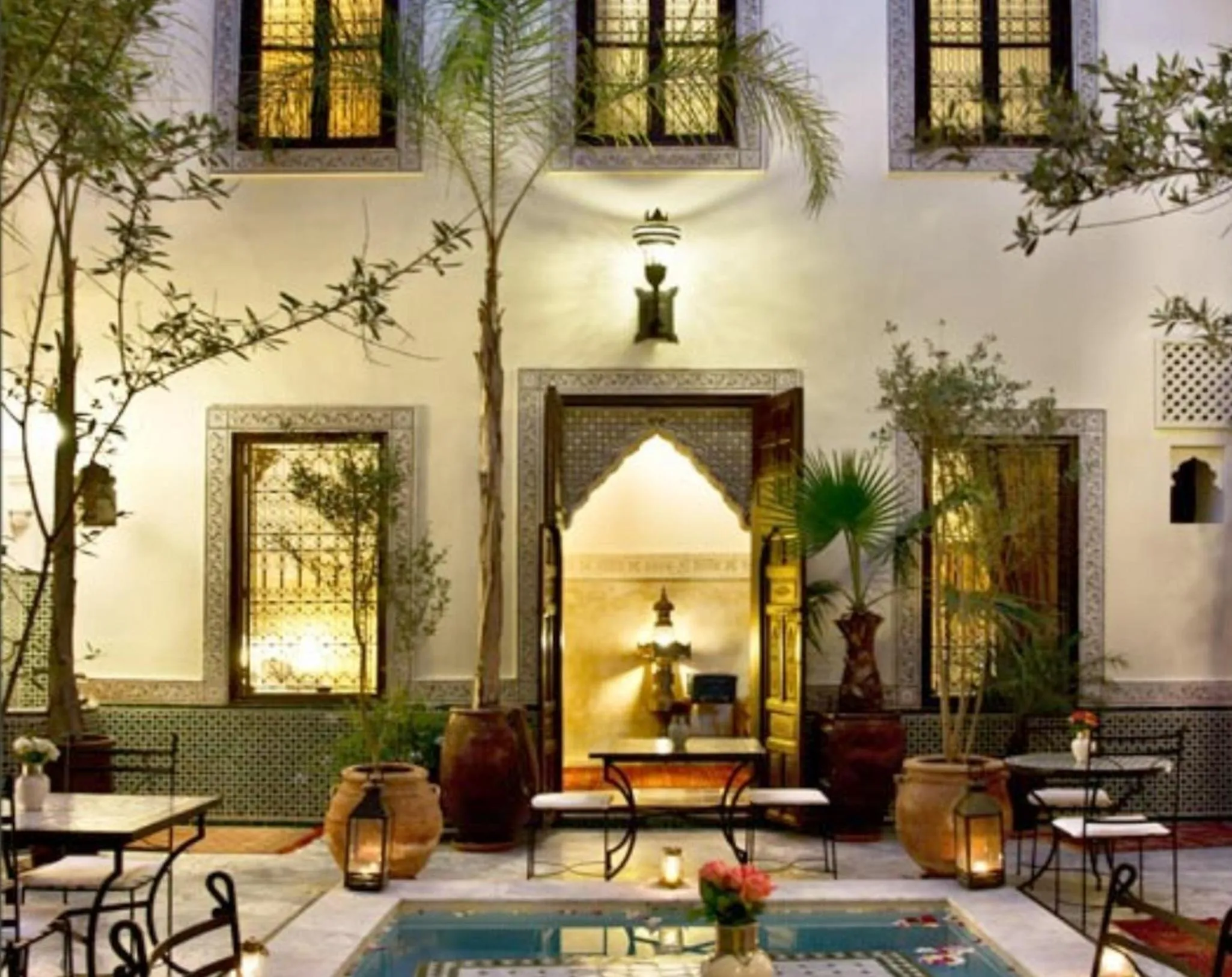 Swimming pool in Riad Al Loune