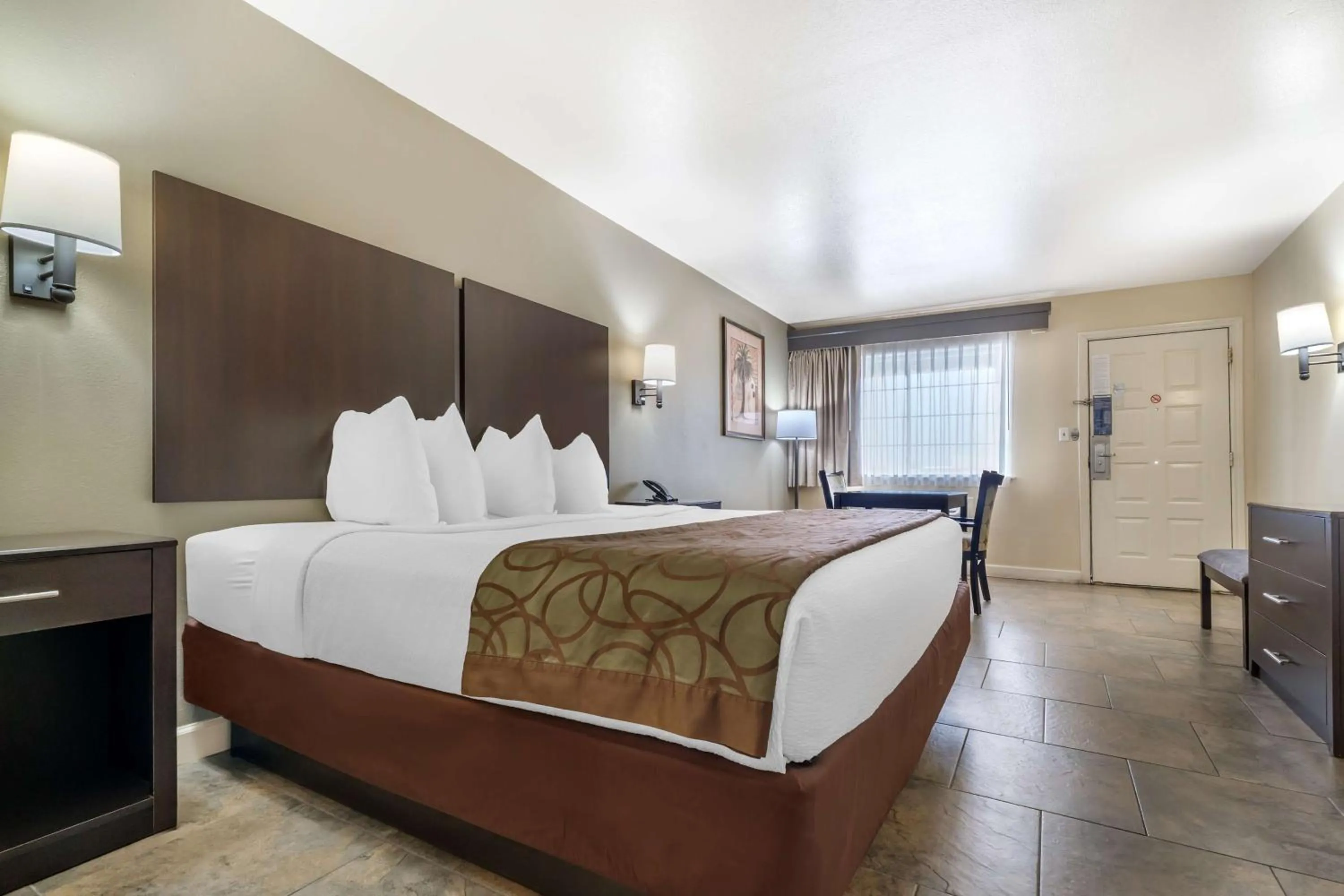 Bedroom, Bed in Best Western Padre Island