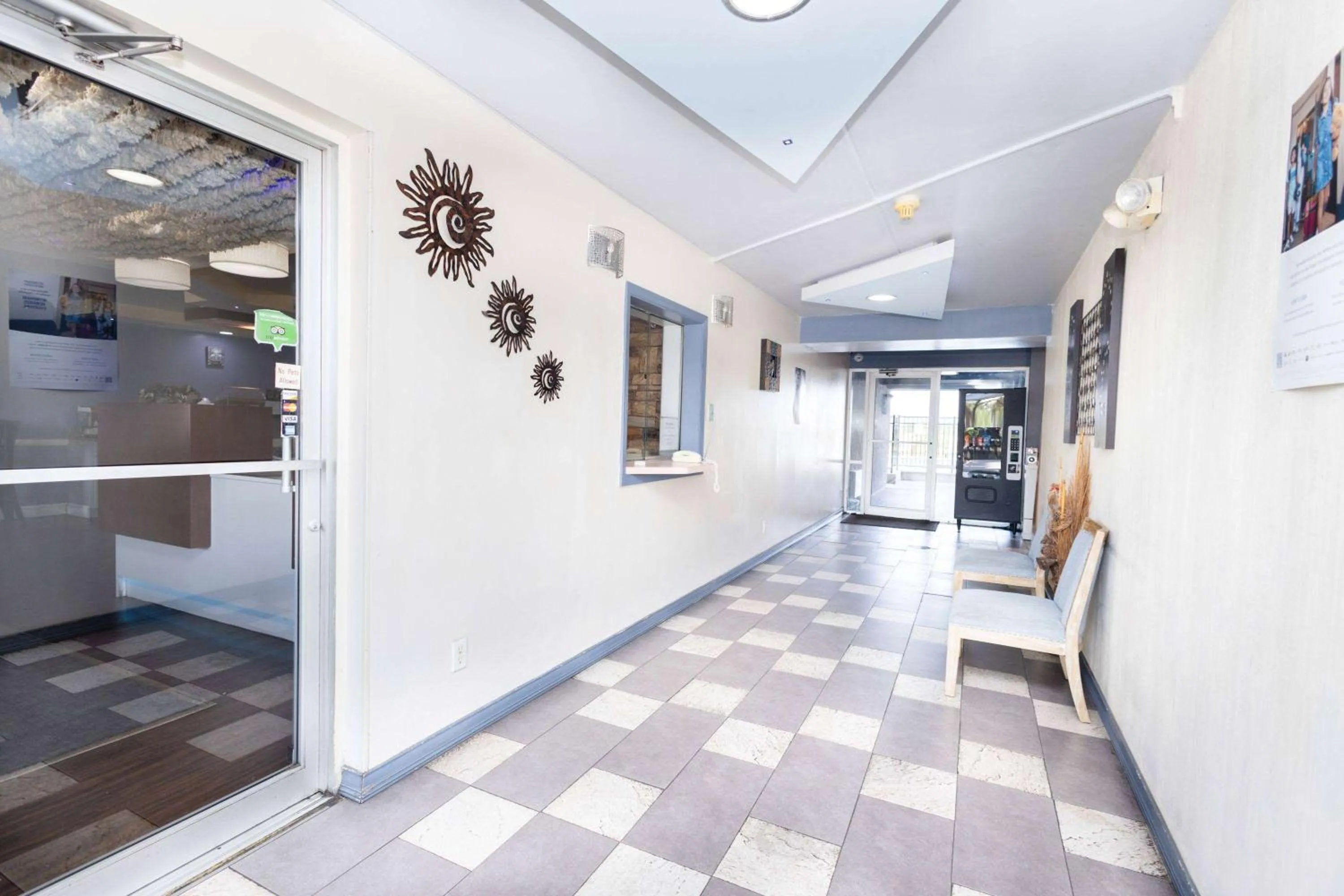 Lobby or reception in Days Inn by Wyndham Dayton Huber Heights Northeast