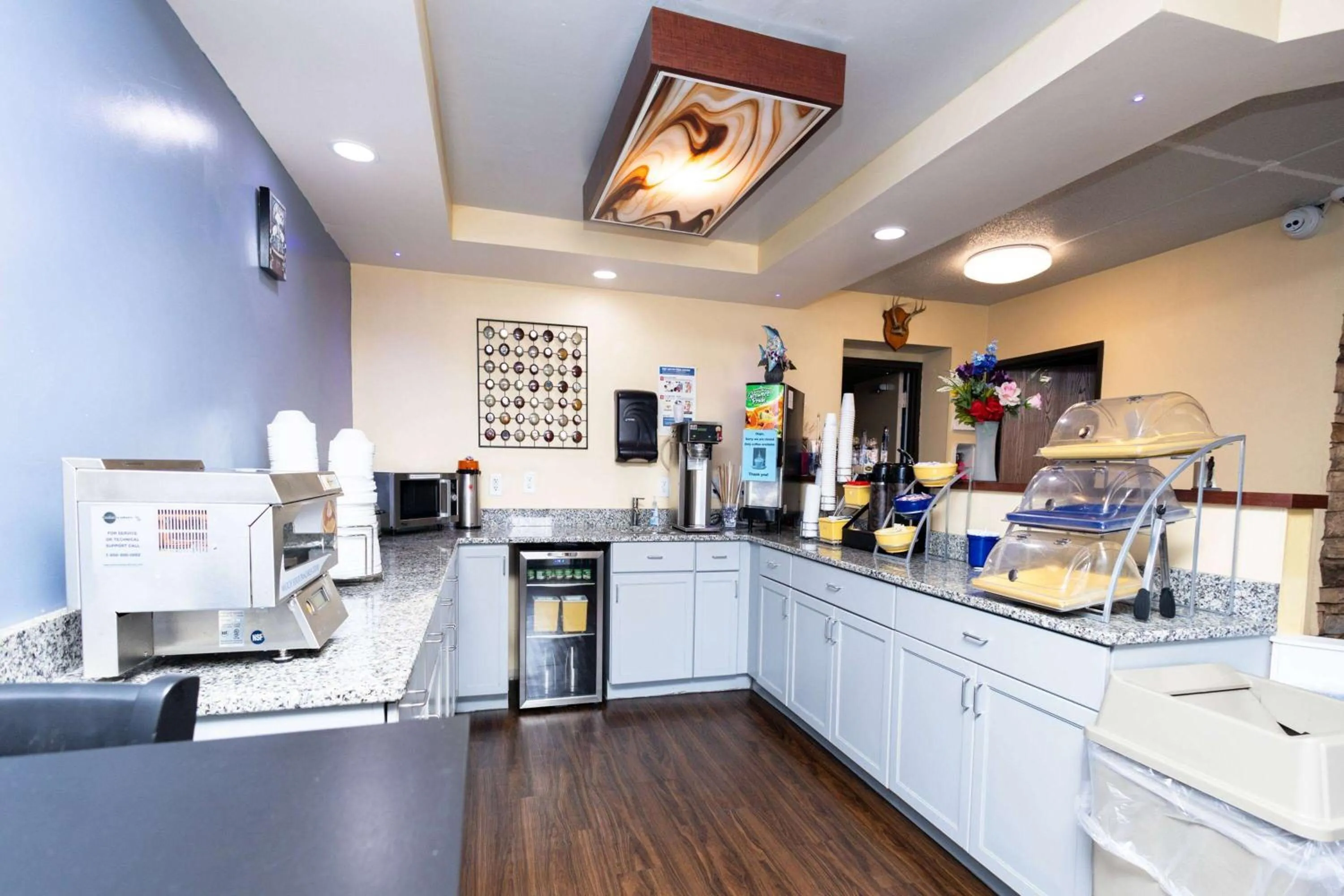 Breakfast in Days Inn by Wyndham Dayton Huber Heights Northeast