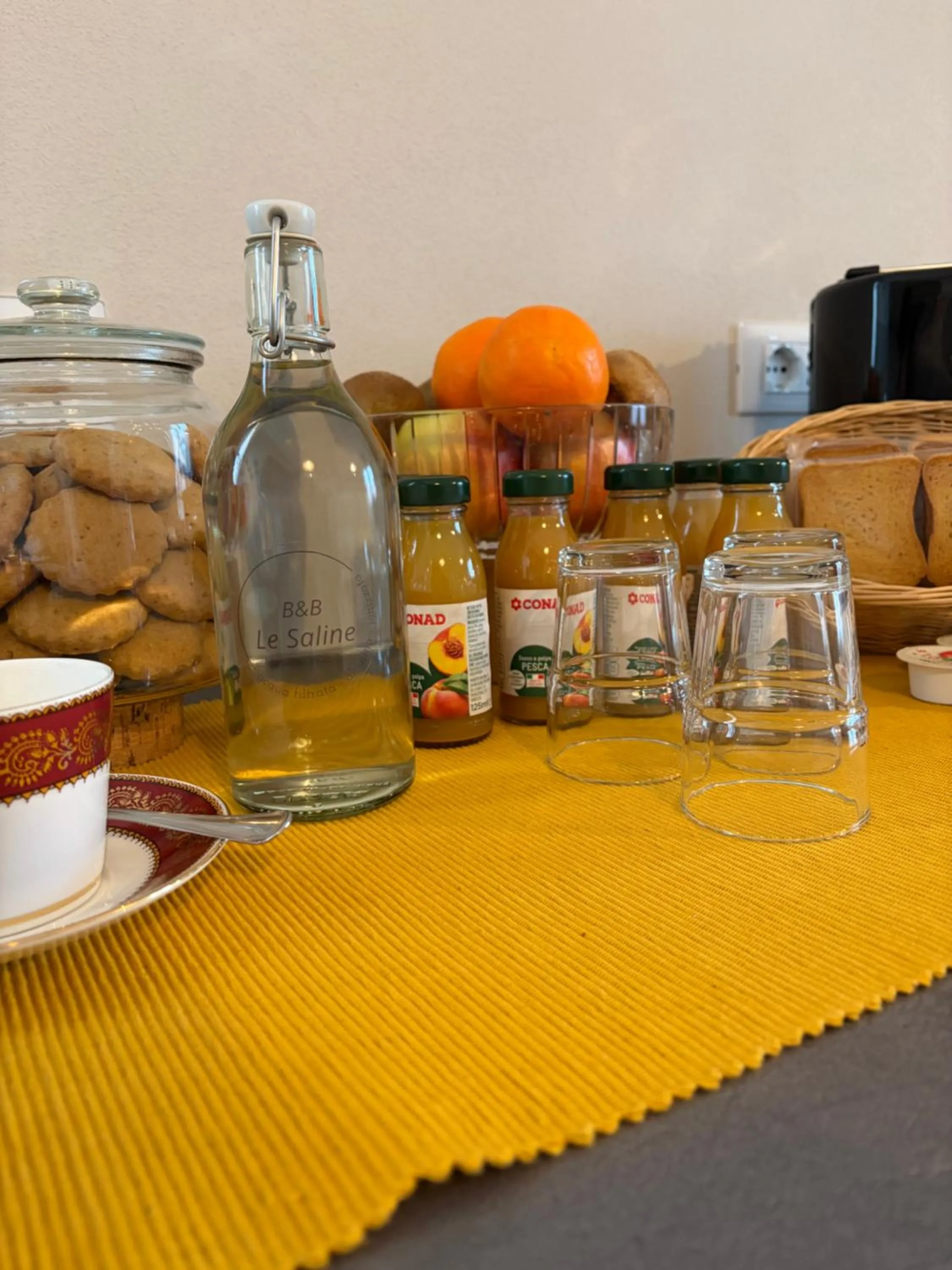 Continental breakfast in B&B Le Saline Bed & Breakfast