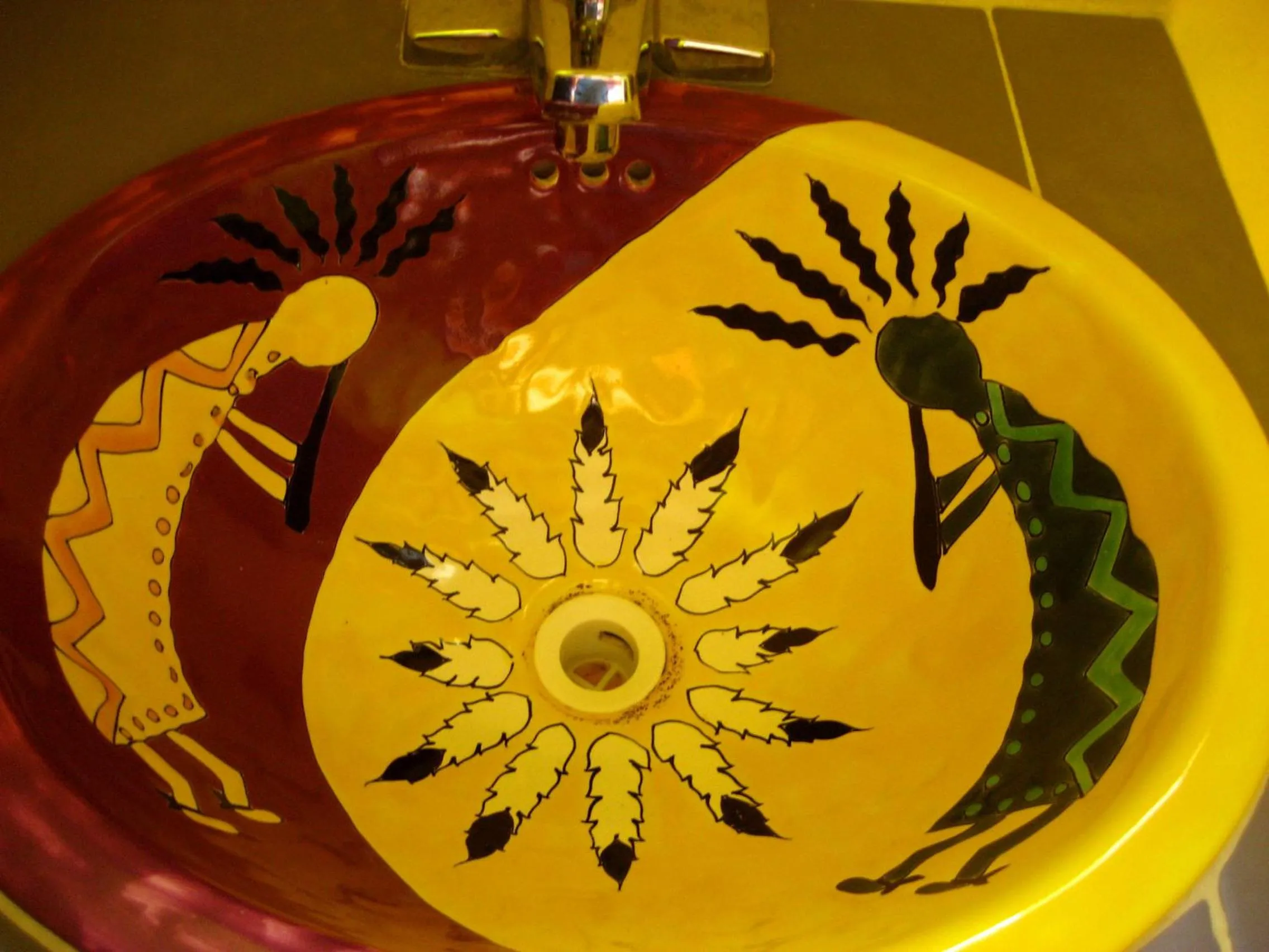 Toilet in Tribu Hostel