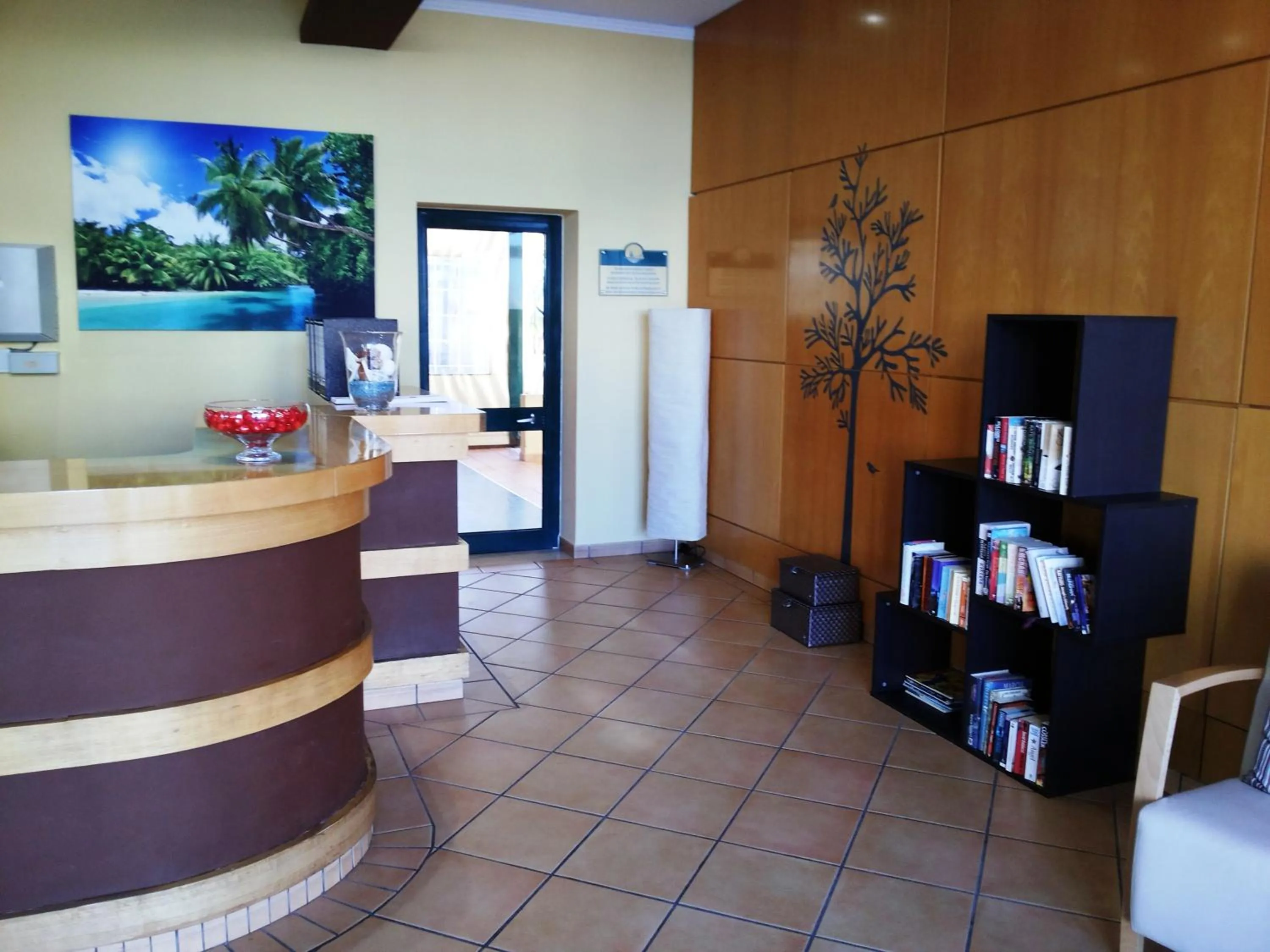Lobby or reception in Plaza Real by Atlantichotels