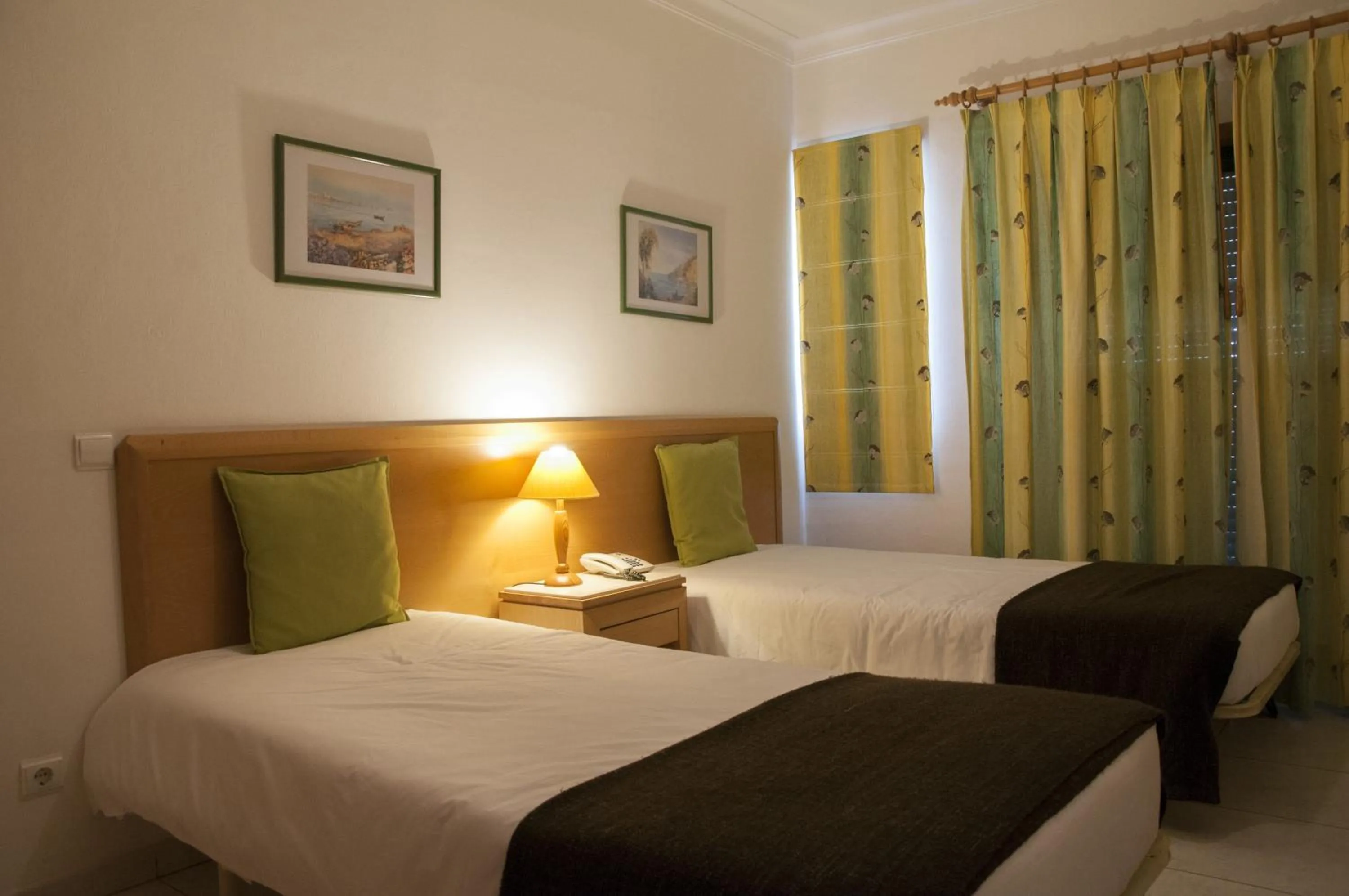 Bedroom, Bed in Plaza Real by Atlantichotels