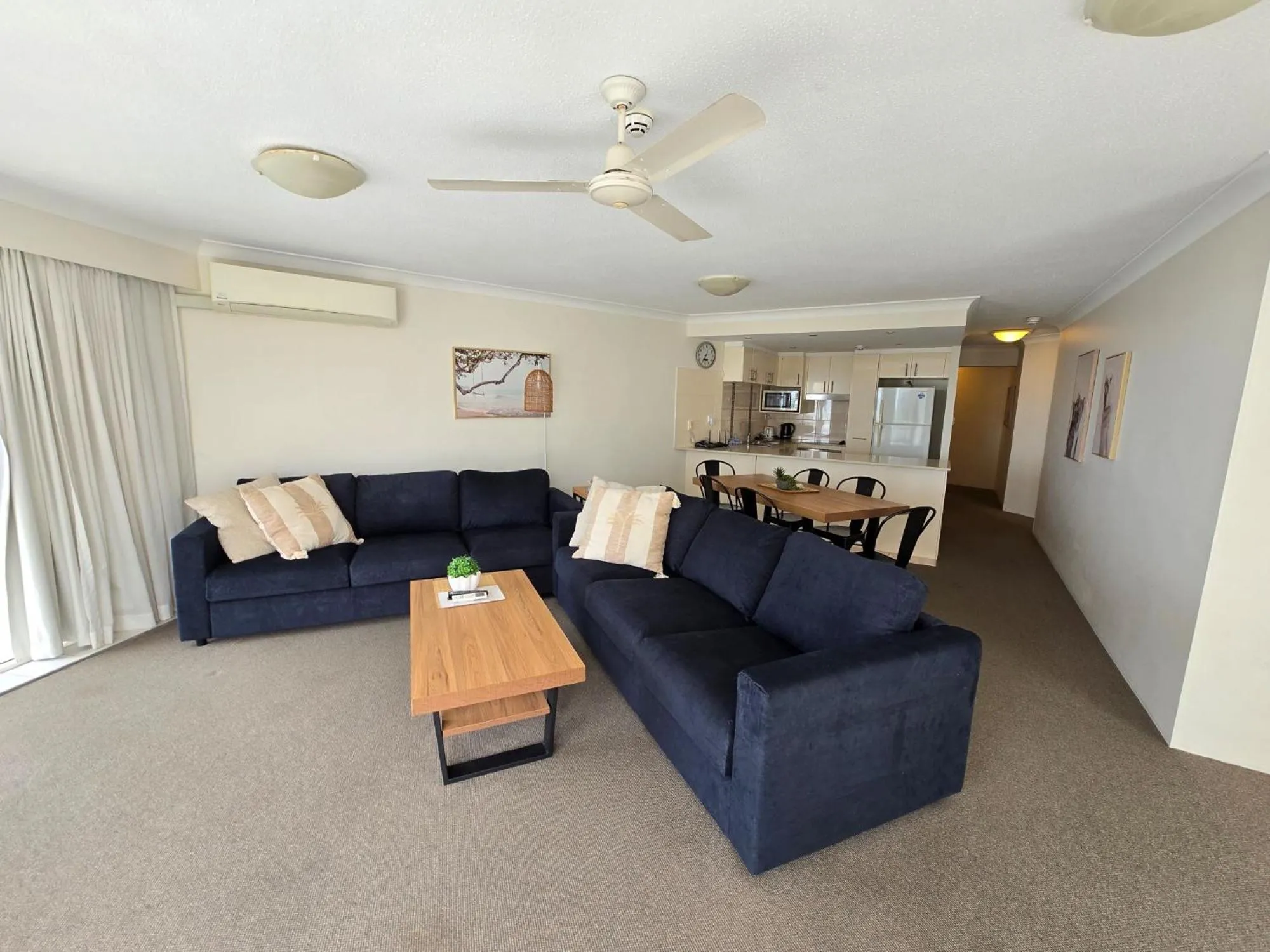 Kitchen or kitchenette in 19th Avenue on the Beach