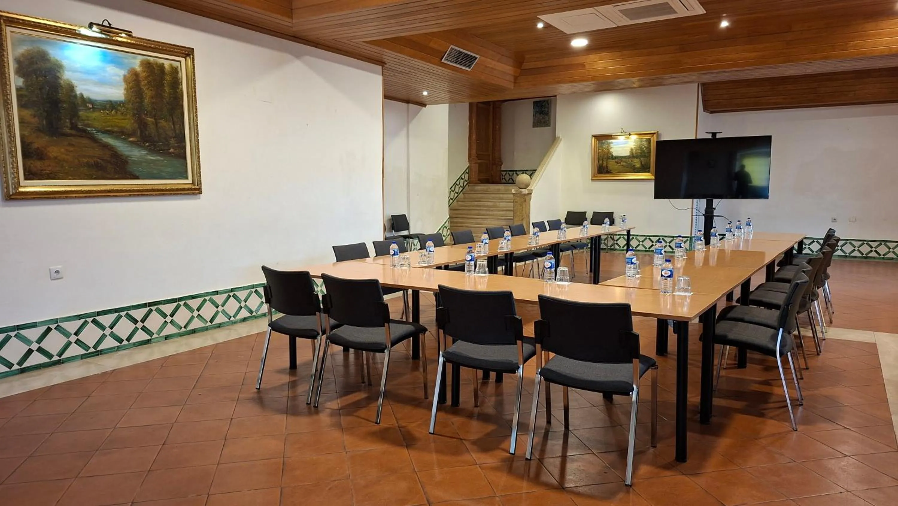 Meeting/conference room in Turim Club Azeitao Hotel