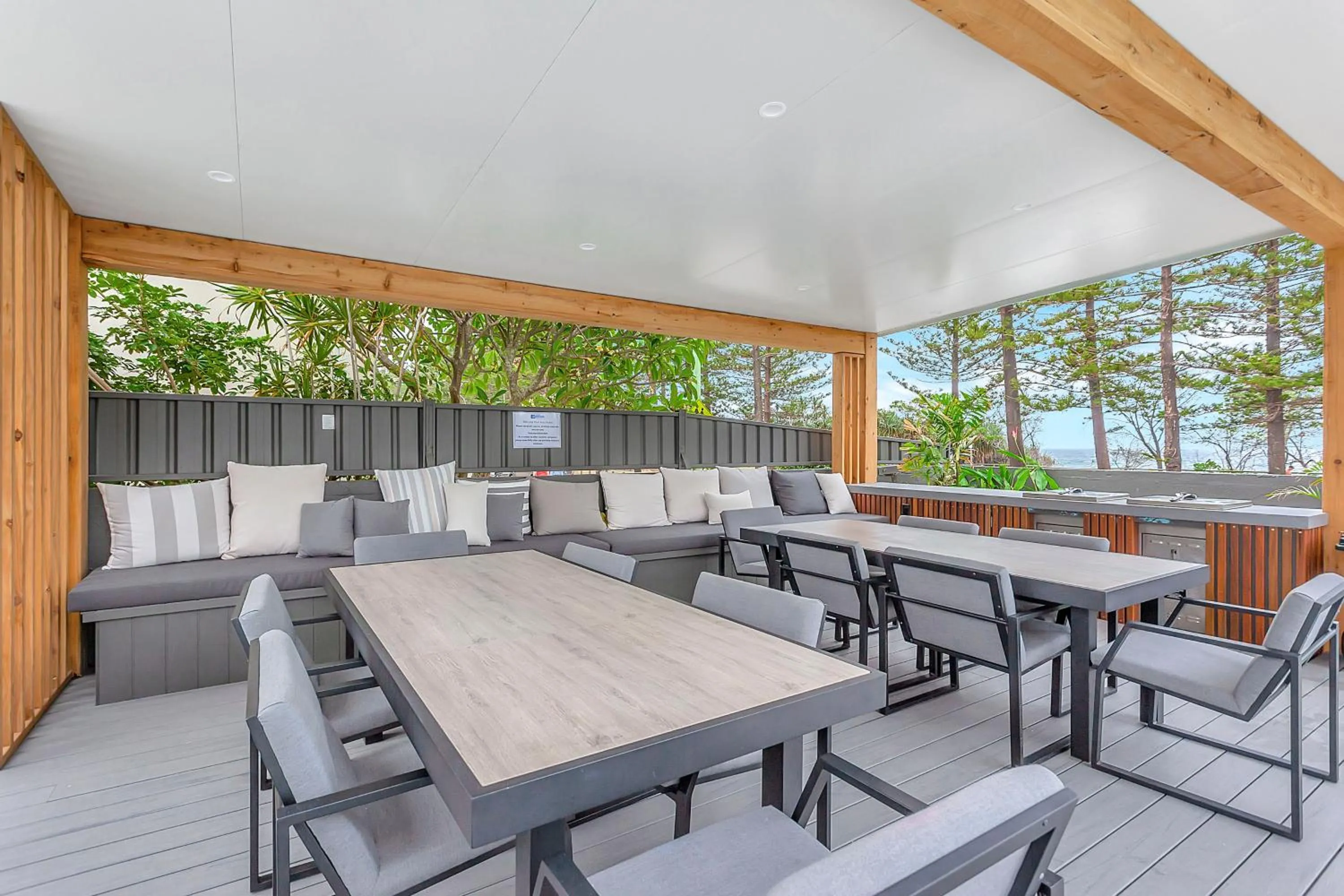 BBQ facilities in Burleigh Esplanade Apartments