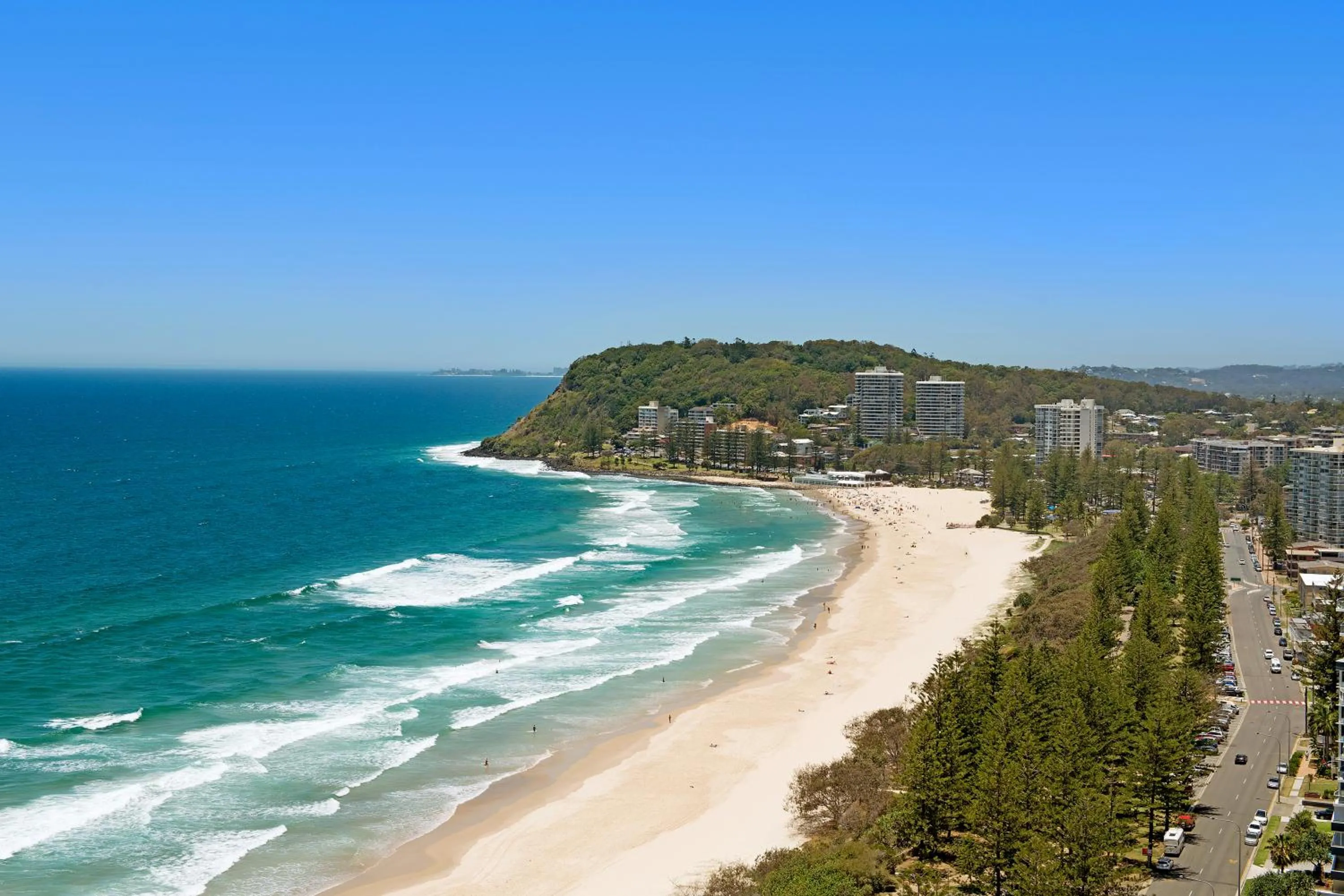 Beach in Burleigh Esplanade Apartments