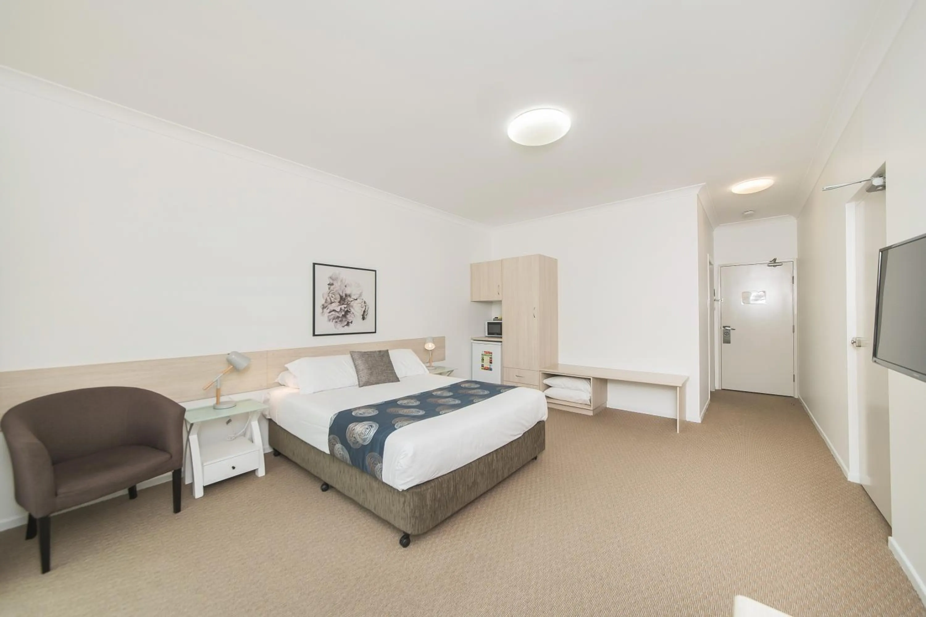 TV and multimedia, Bed in The Coast Motel