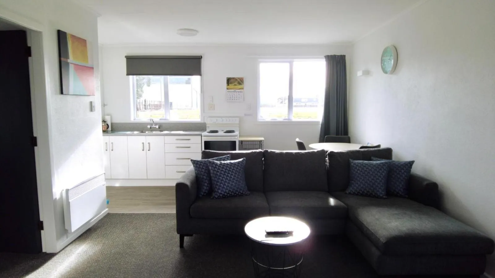 Kitchen or kitchenette in 554 Moana Court Motel