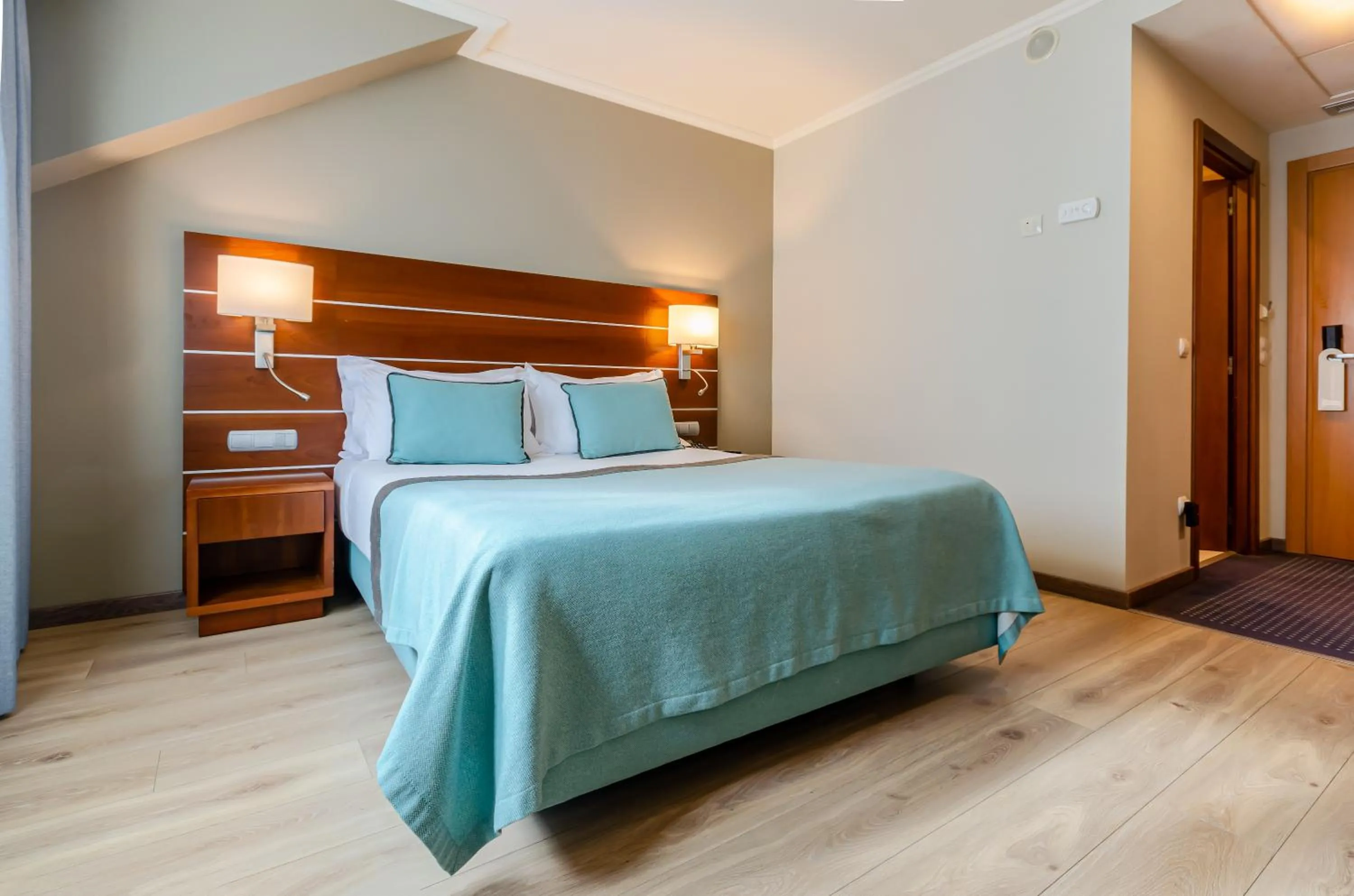 TV and multimedia, Bed in TURIM Europa Hotel