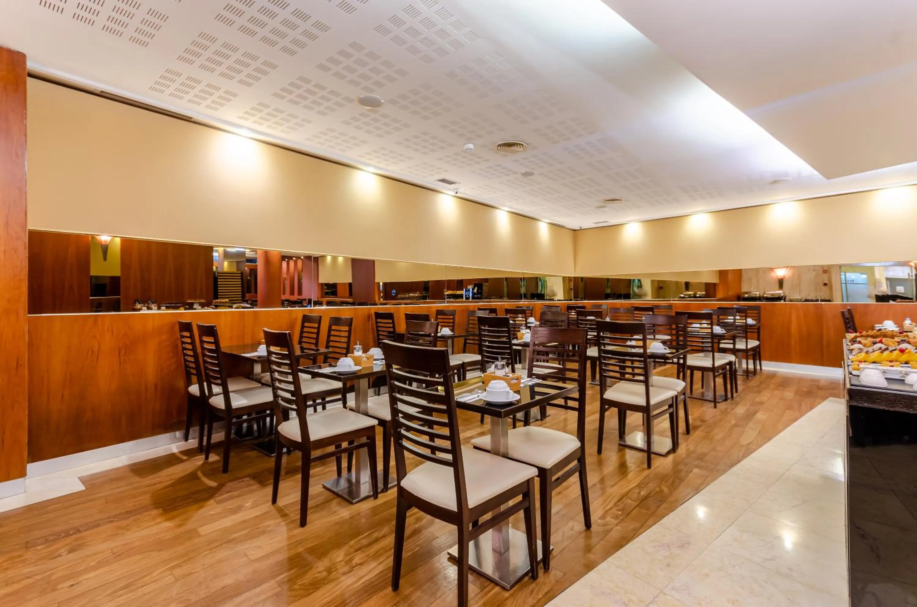 Breakfast in TURIM Europa Hotel