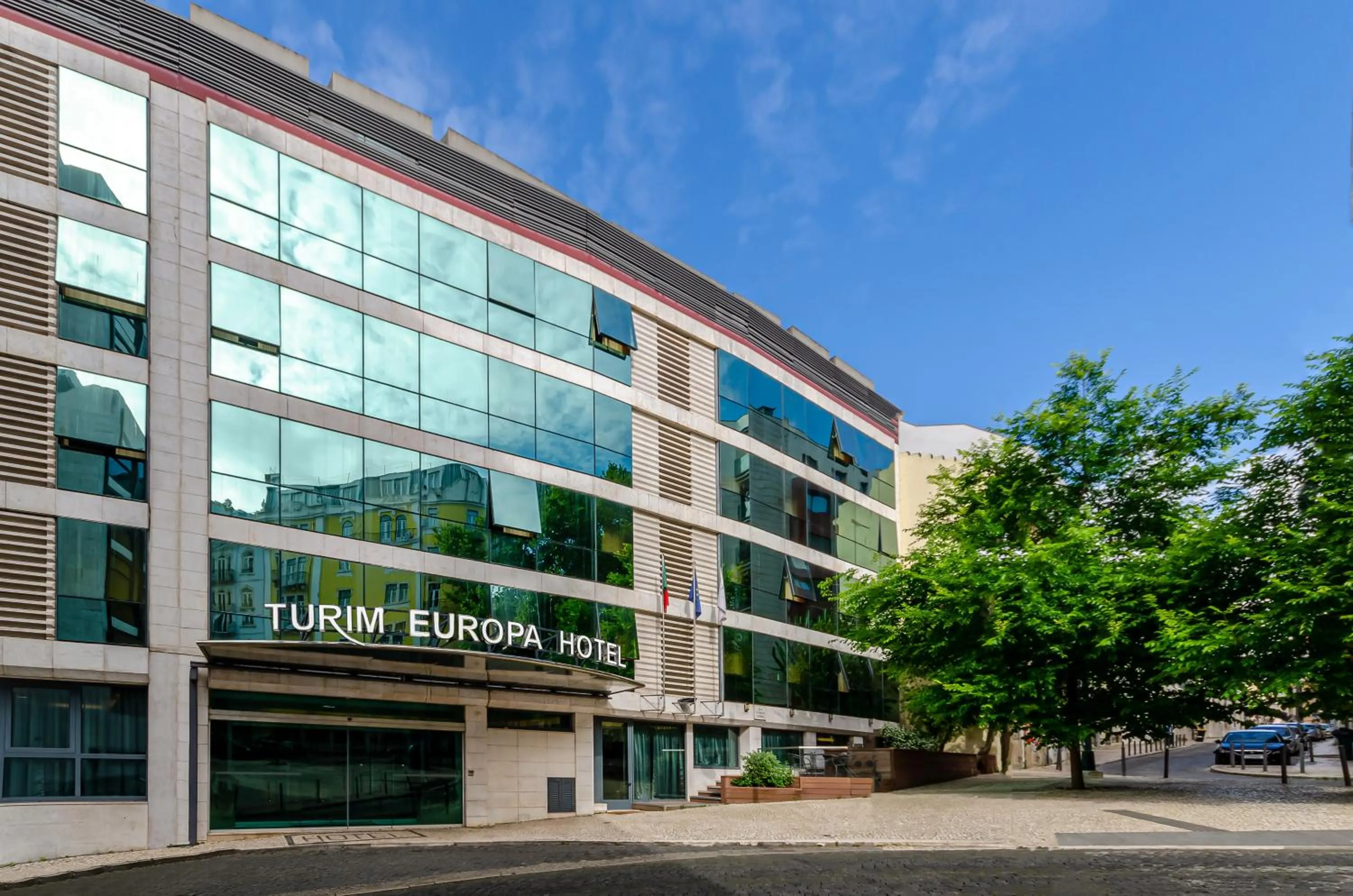 Facade/entrance in TURIM Europa Hotel