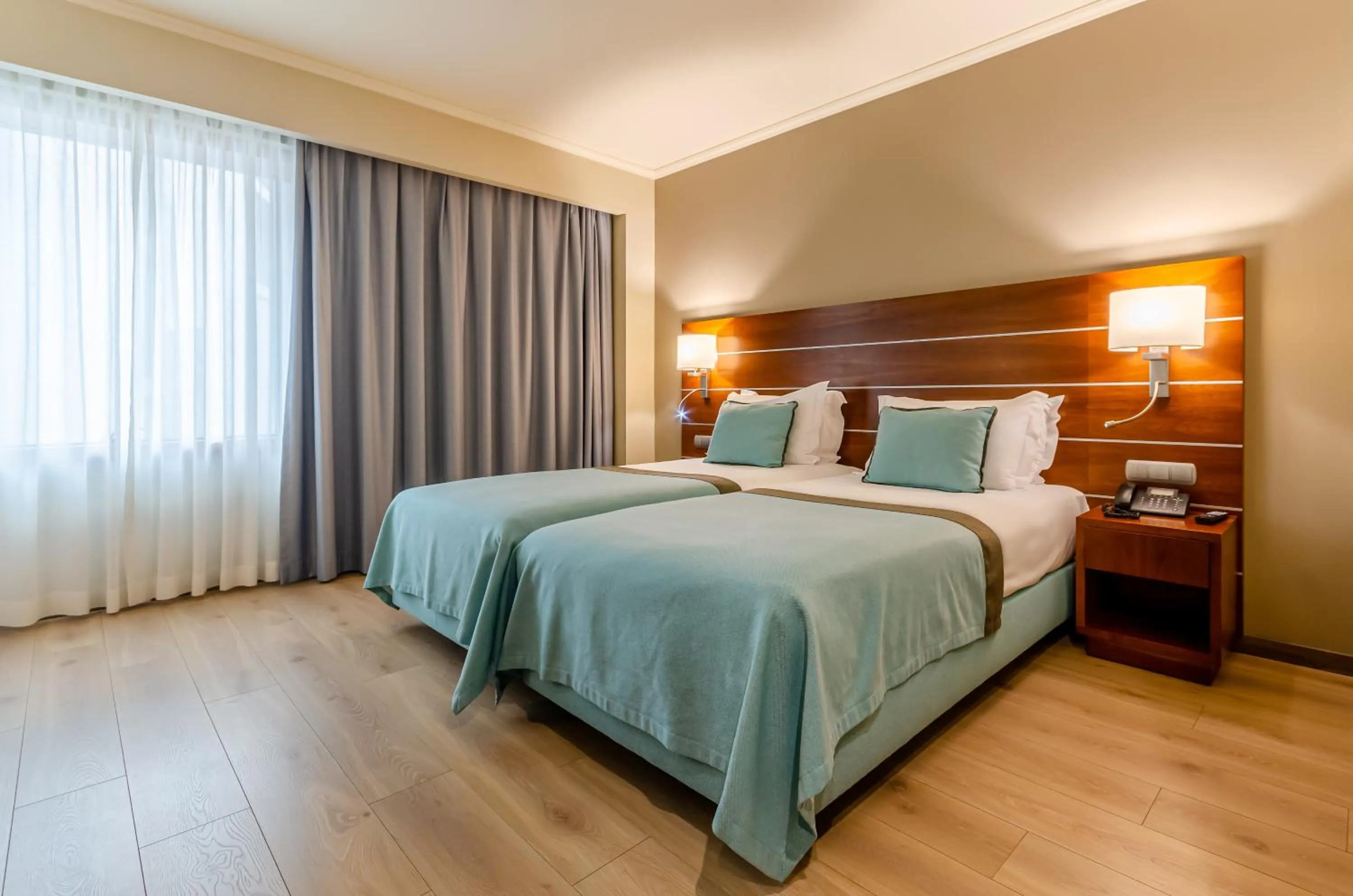 TV and multimedia, Bed in TURIM Europa Hotel