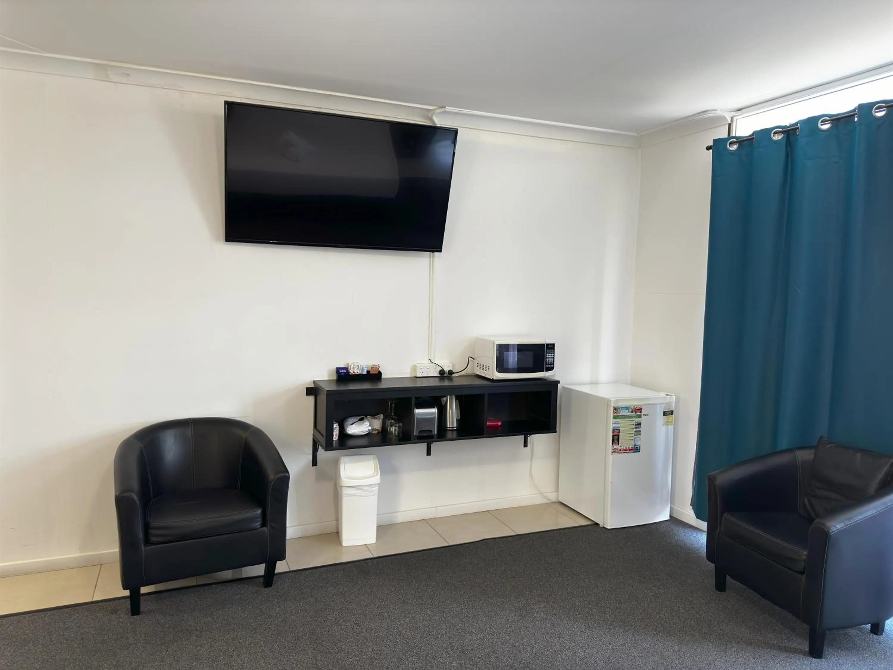 TV and multimedia in The Q Motel Rockhampton