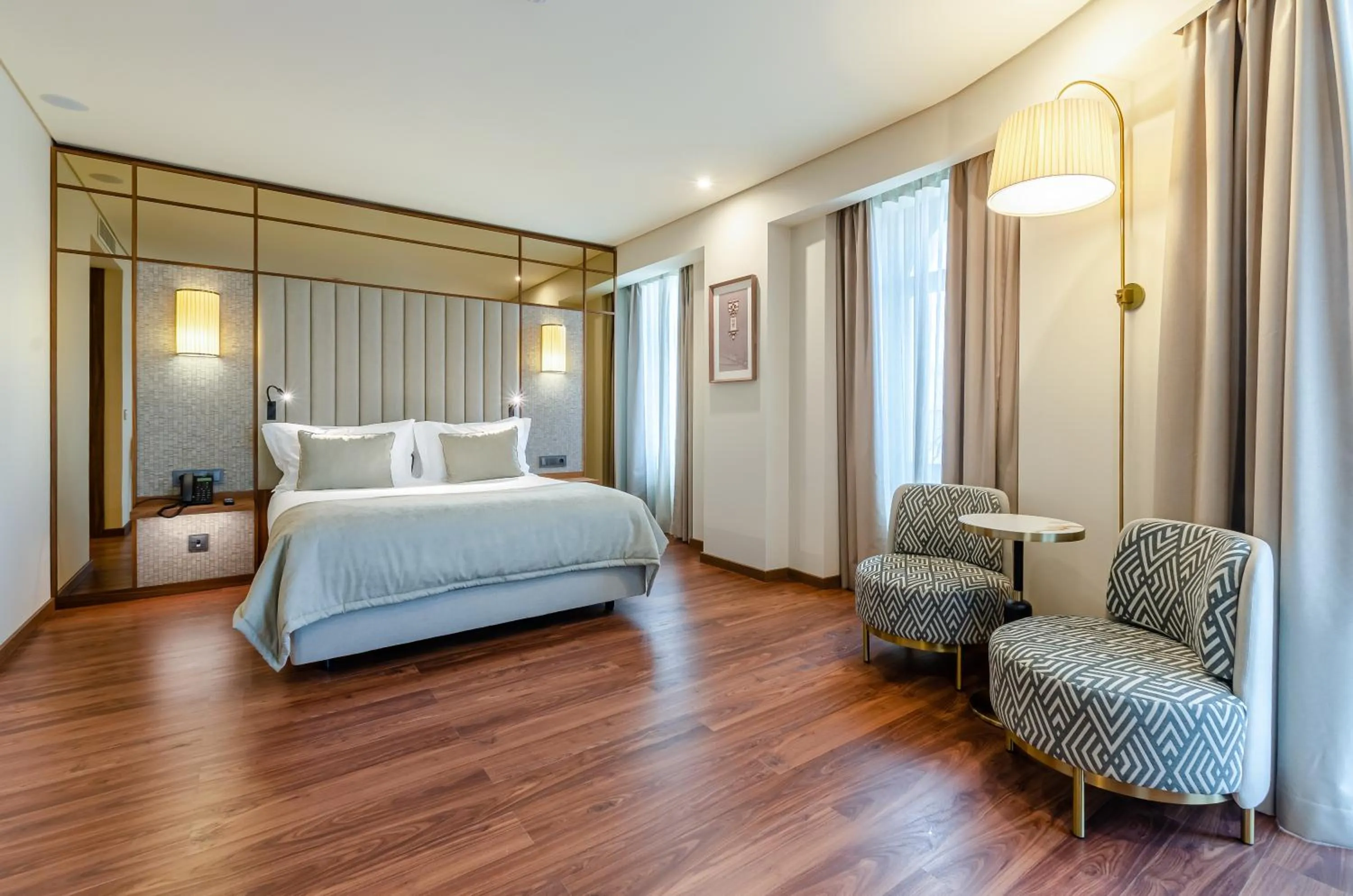 Bedroom, Bed in TURIM Lisboa Hotel