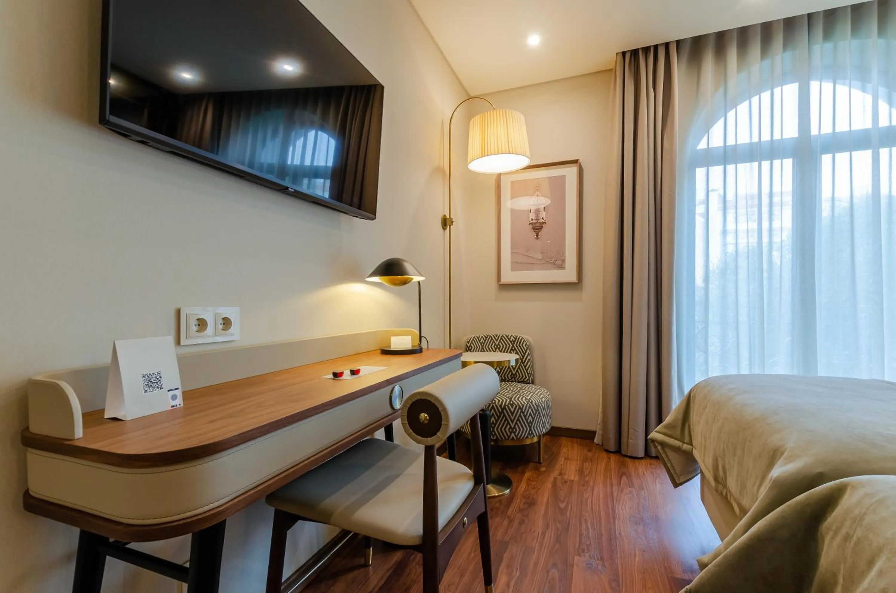 Bedroom in TURIM Lisboa Hotel