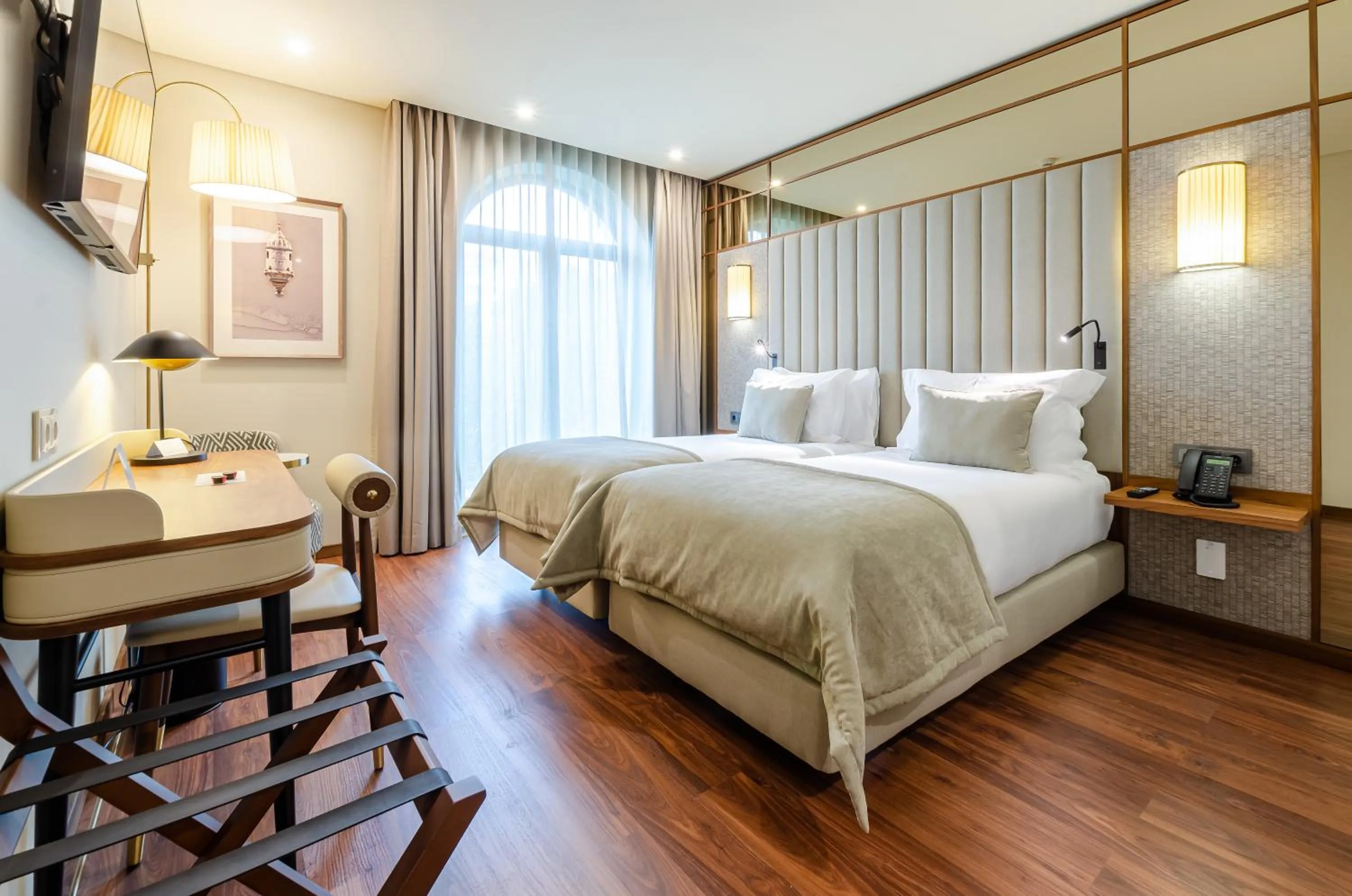 Bedroom, Bed in TURIM Lisboa Hotel